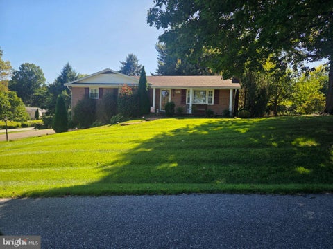 Homes For Sale - 117 Greenwood Drive<br/> HAGERSTOWN, MD 21740