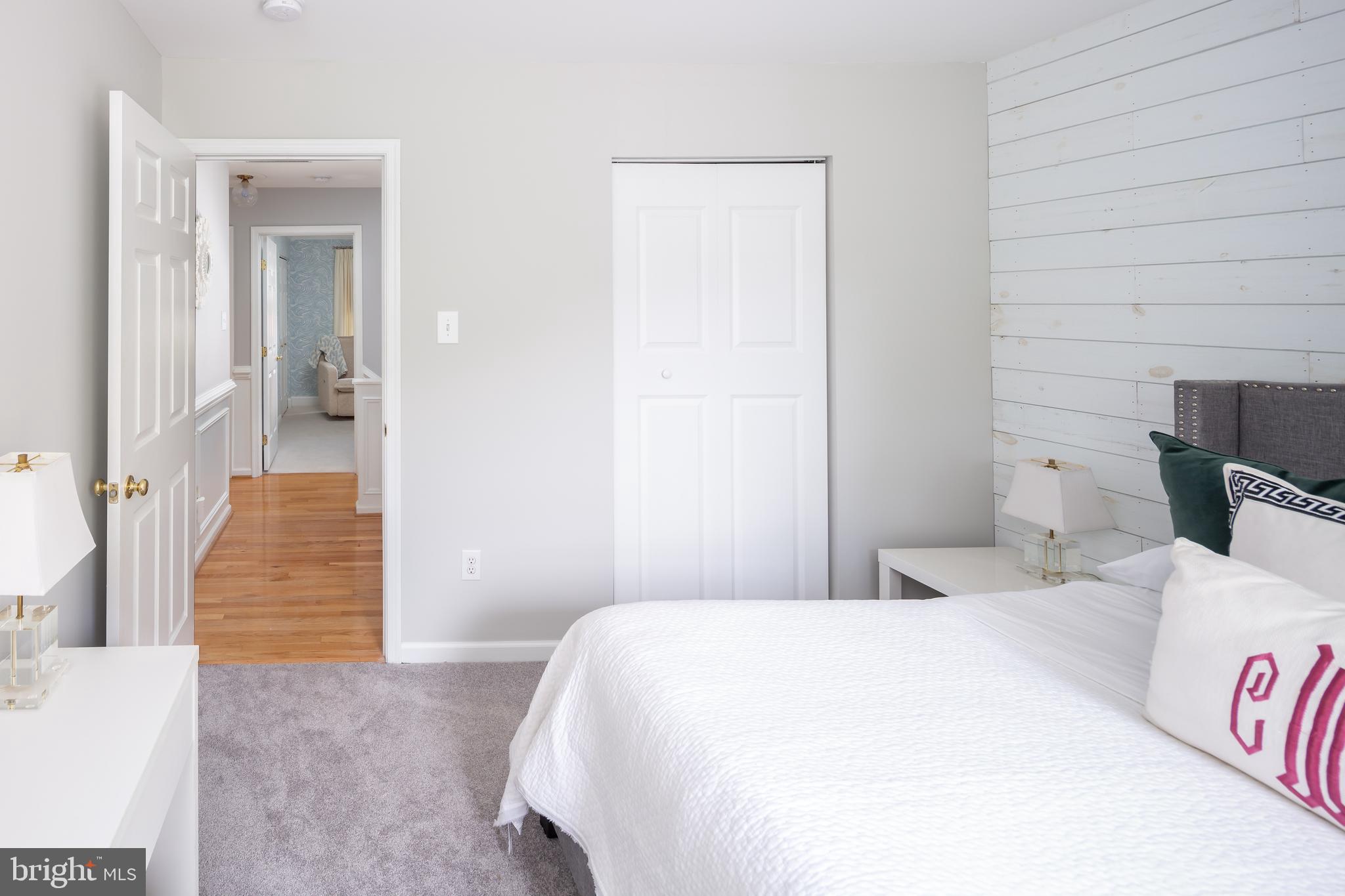 WILLIAMSBURG - Residential