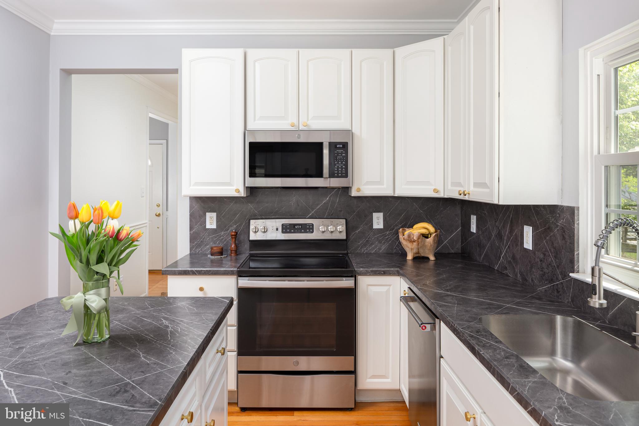 WILLIAMSBURG - Residential