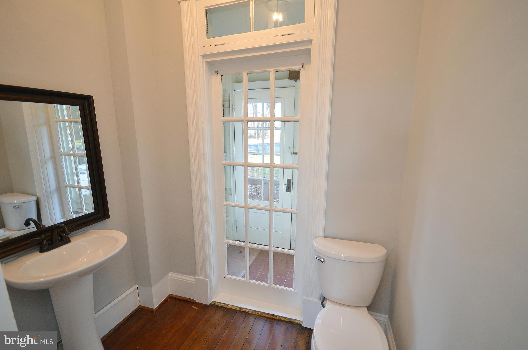 PAEONIAN SPRINGS - Residential Lease