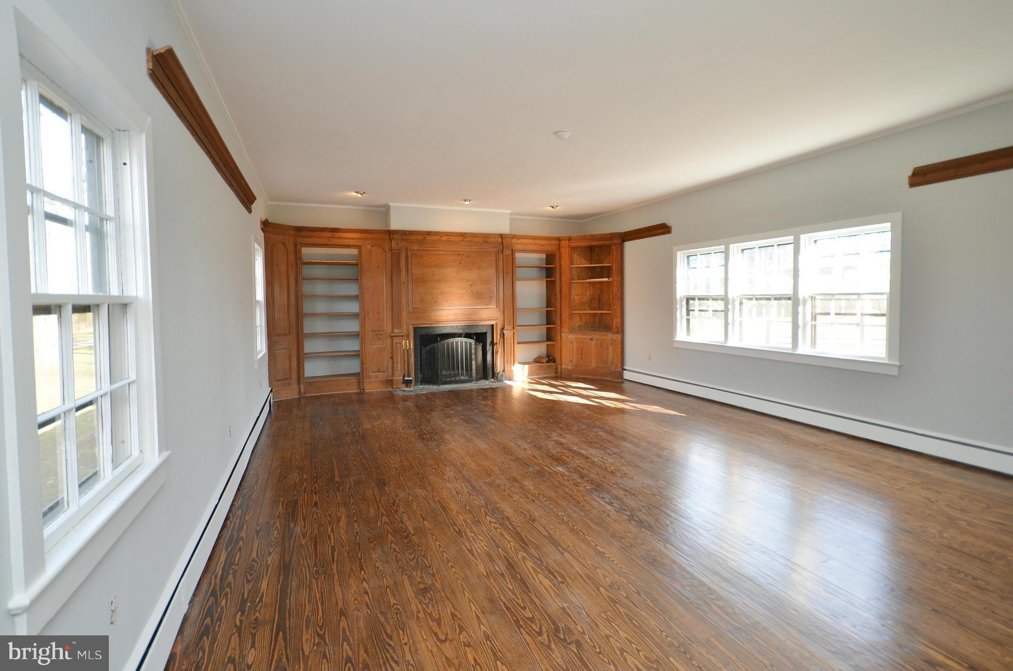 PAEONIAN SPRINGS - Residential Lease