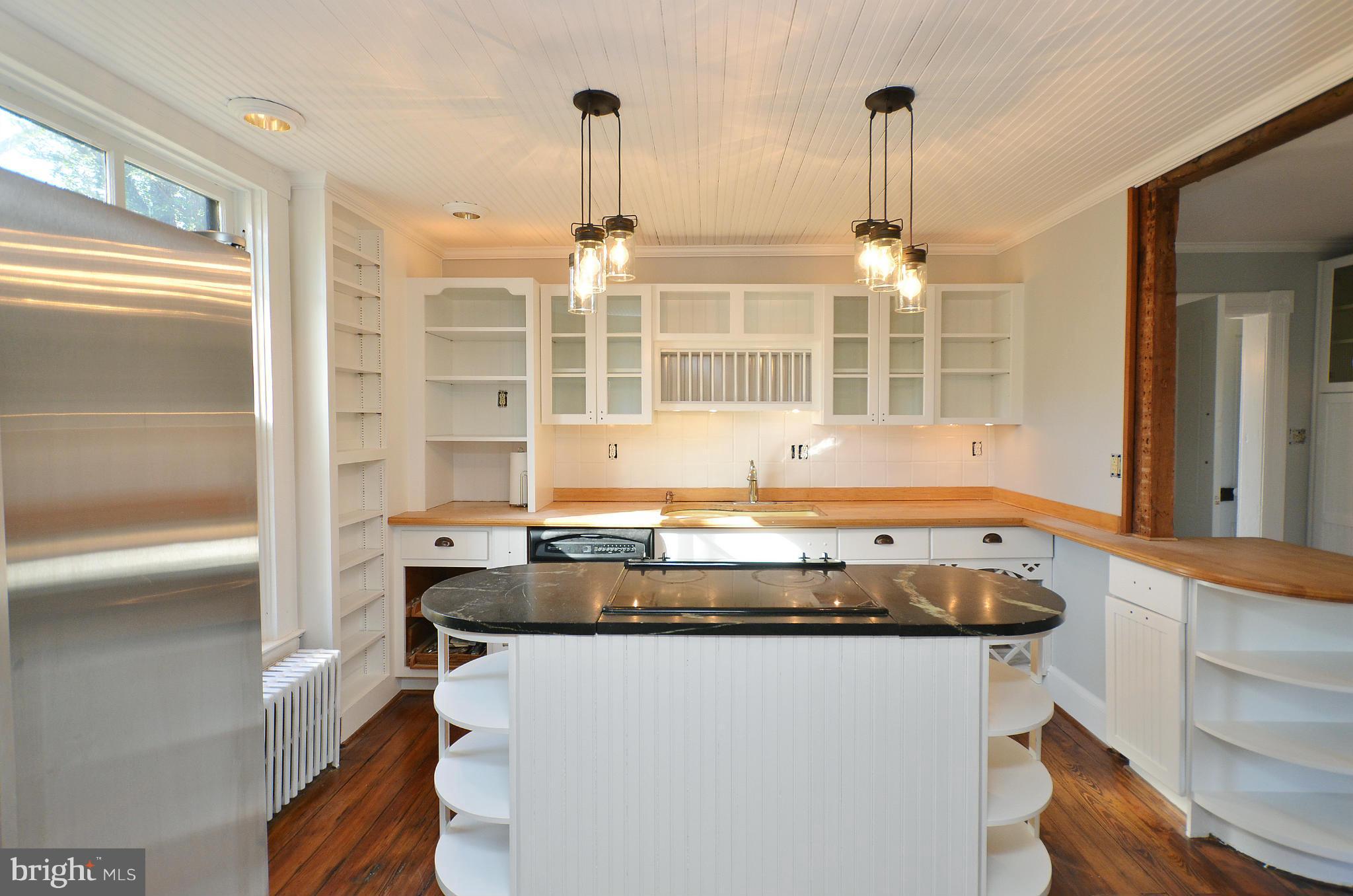 PAEONIAN SPRINGS - Residential Lease