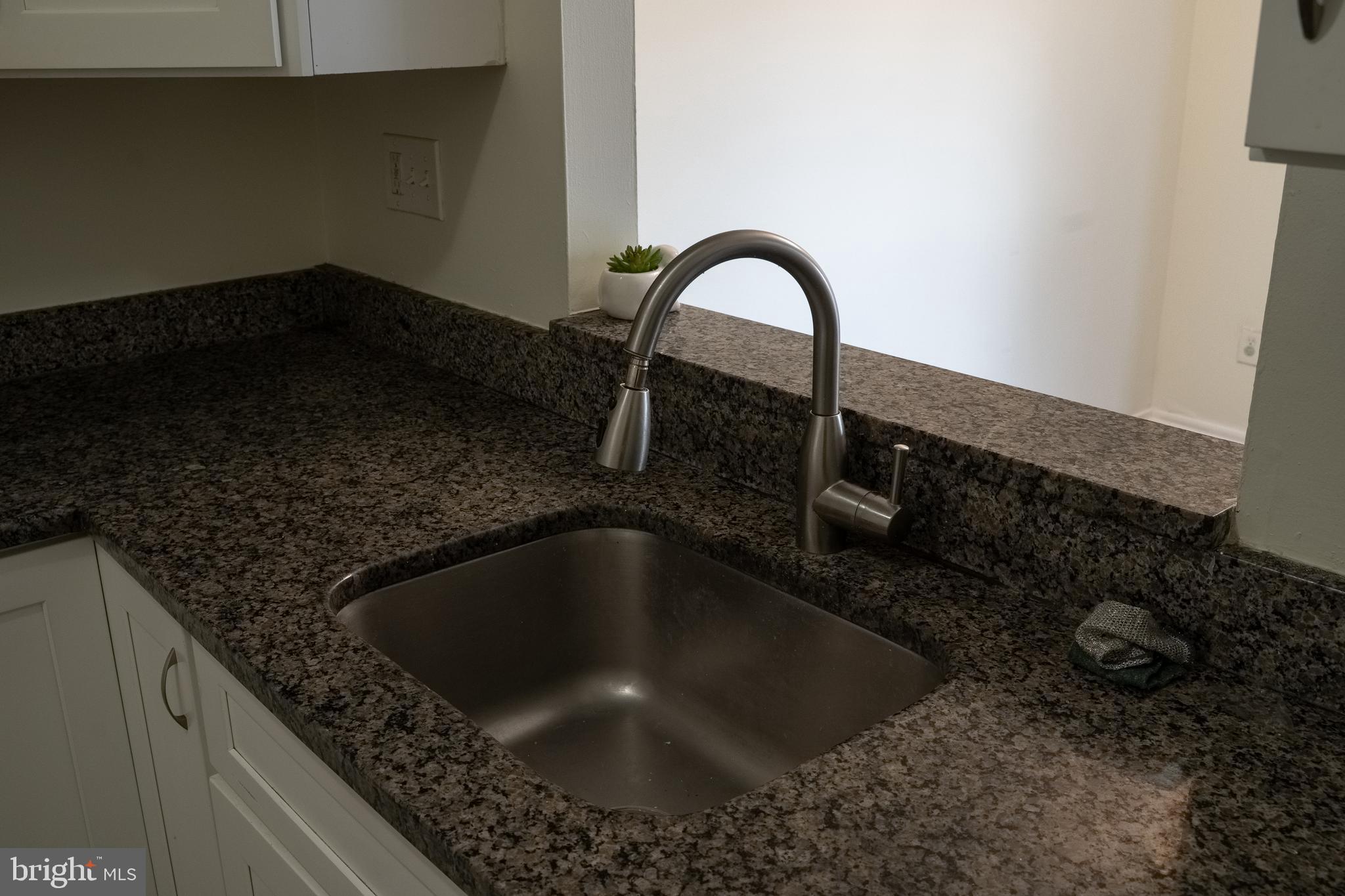 CLUBSIDE - Residential