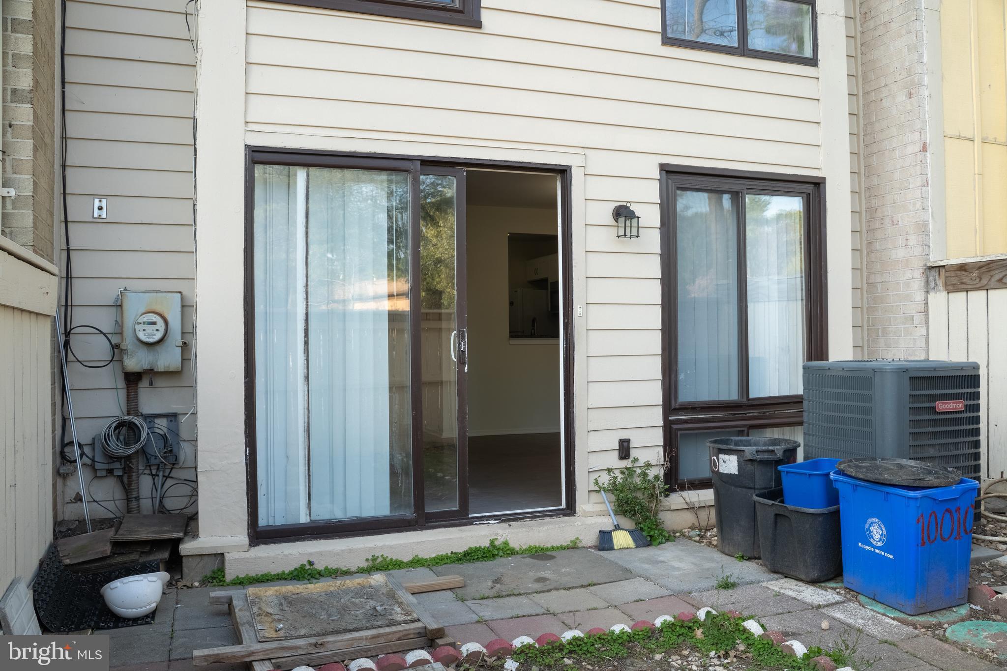 CLUBSIDE - Residential