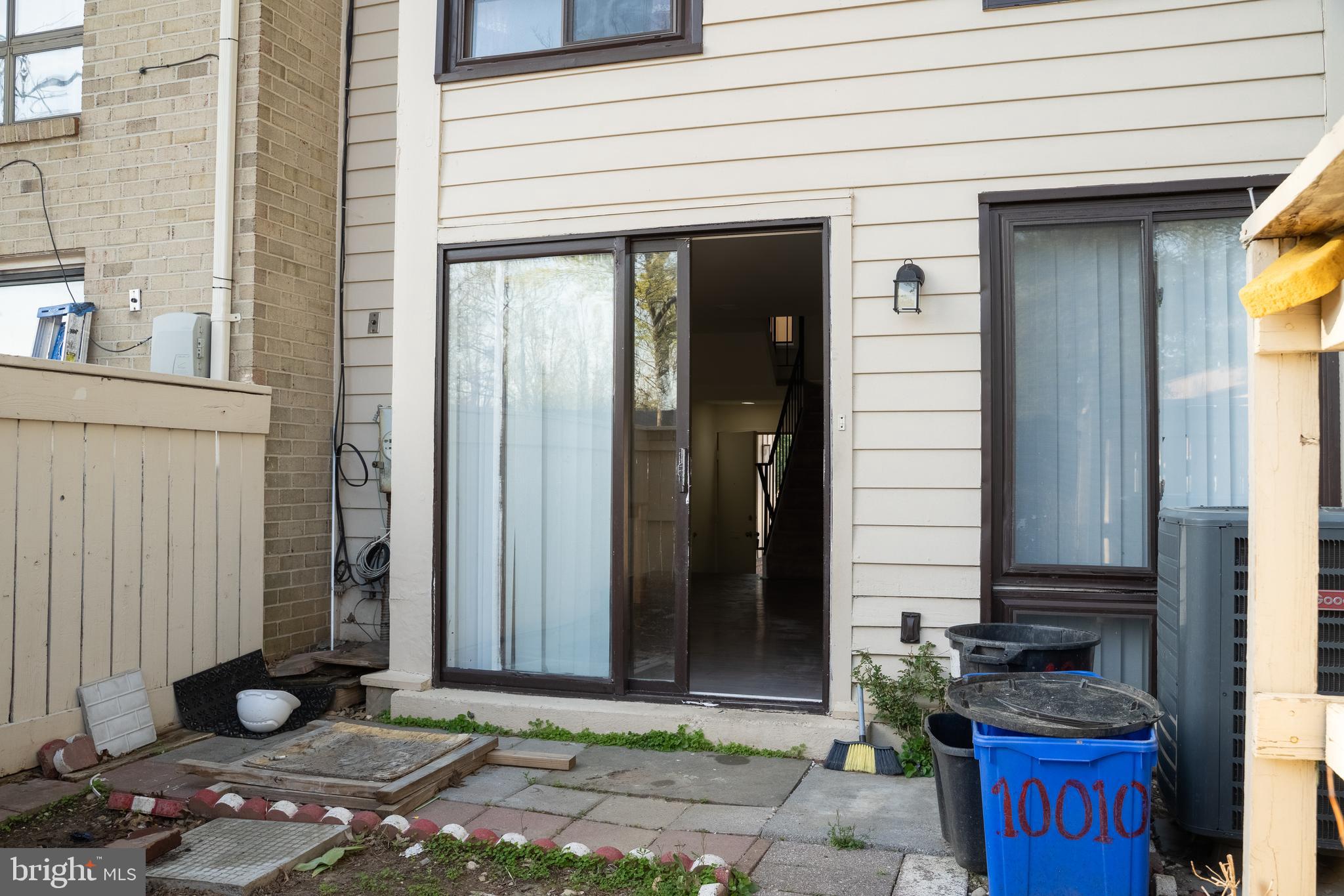 CLUBSIDE - Residential