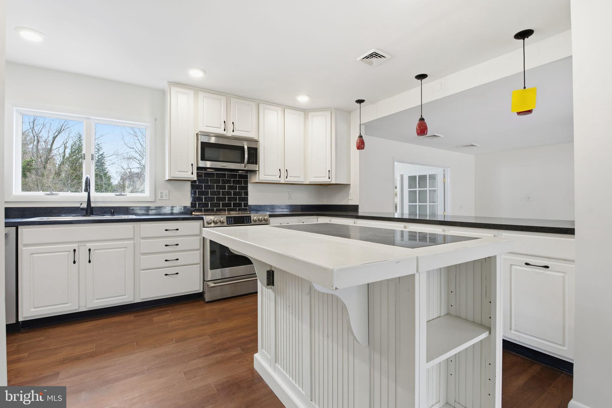 105 BEAR CREEK PARKWAY