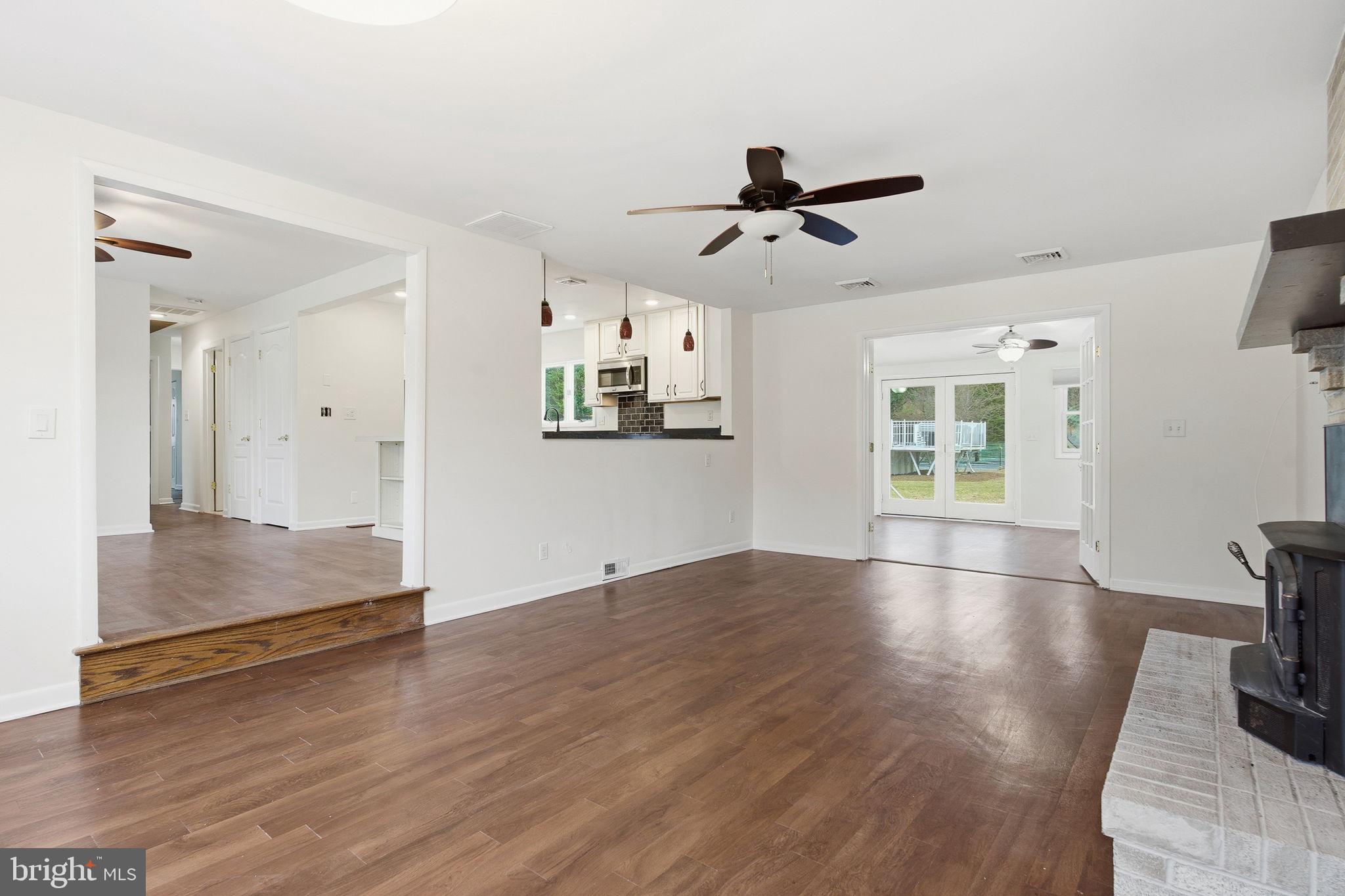 HOLLY HILL HARBOR - Residential