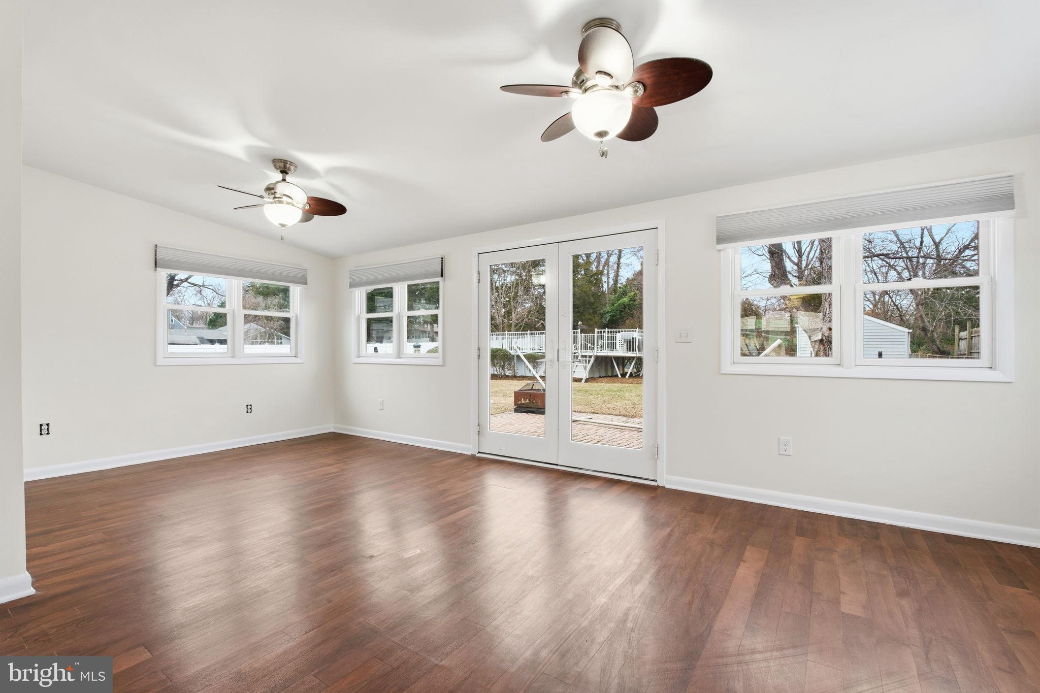 HOLLY HILL HARBOR - Residential