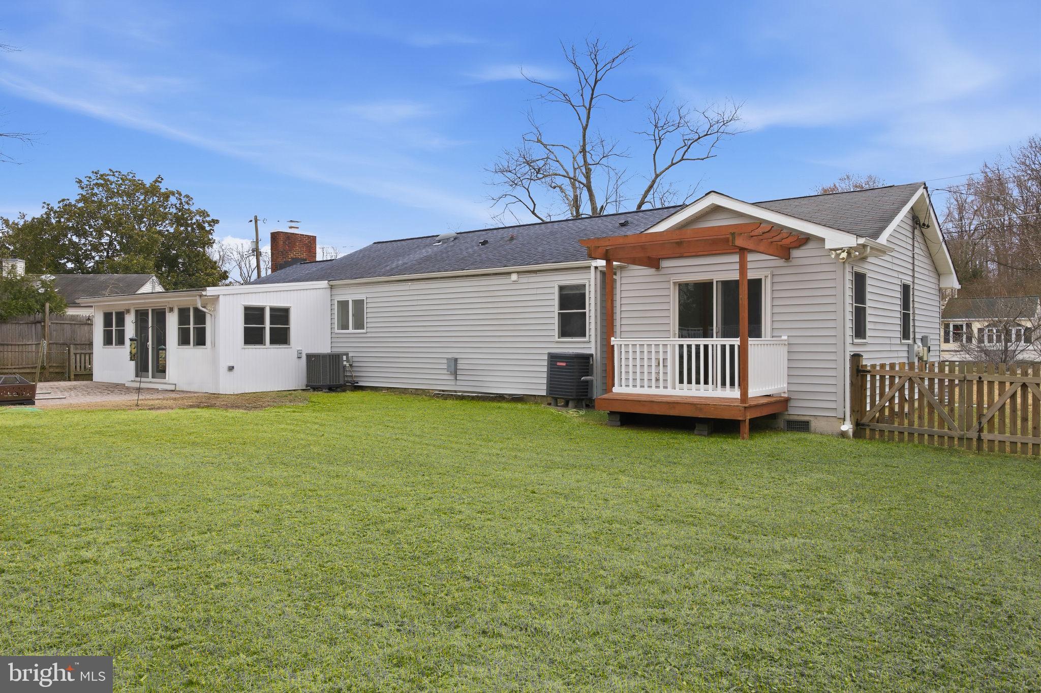 HOLLY HILL HARBOR - Residential