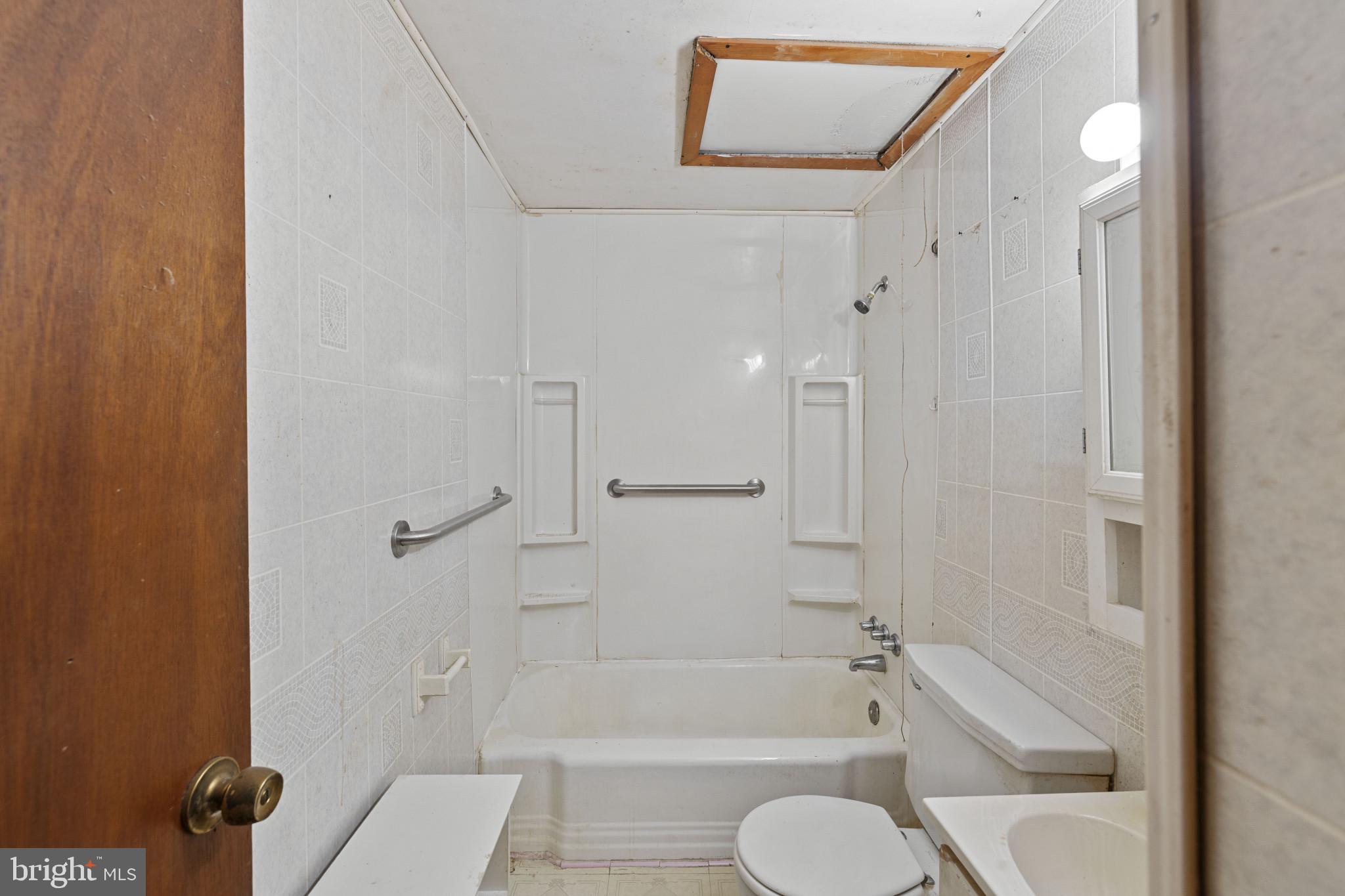 NORTH POINT VILLAGE - Residential