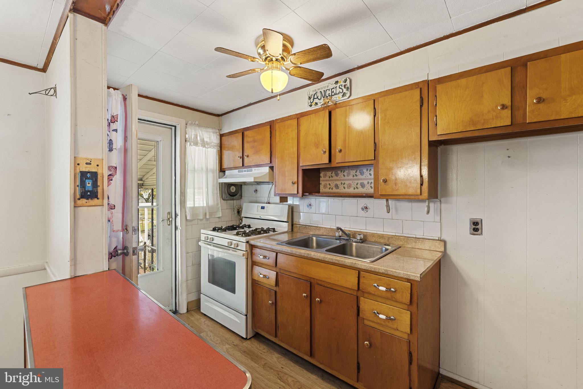 NORTH POINT VILLAGE - Residential