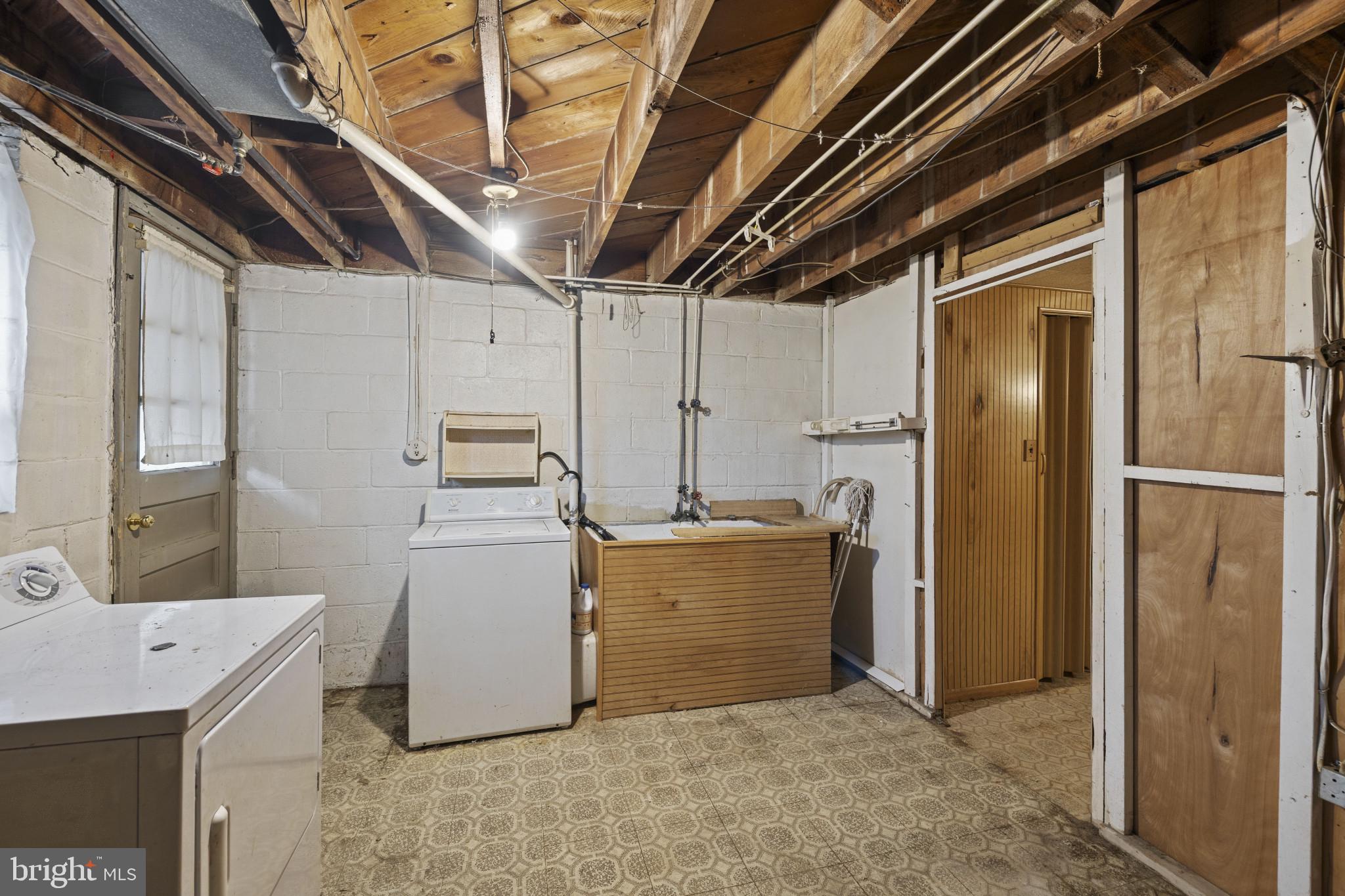 NORTH POINT VILLAGE - Residential