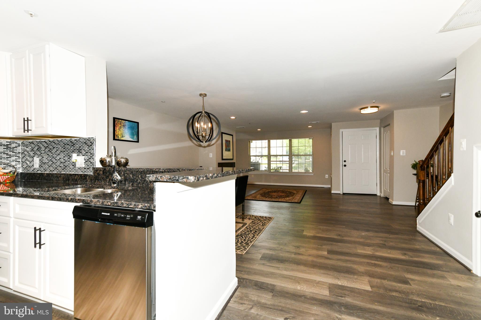 GLENSFORD CONDO - Residential