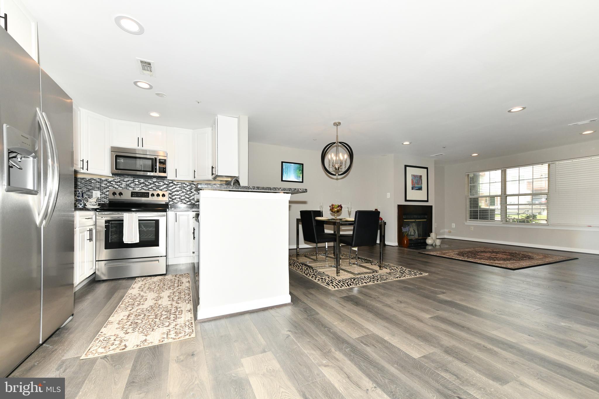 GLENSFORD CONDO - Residential