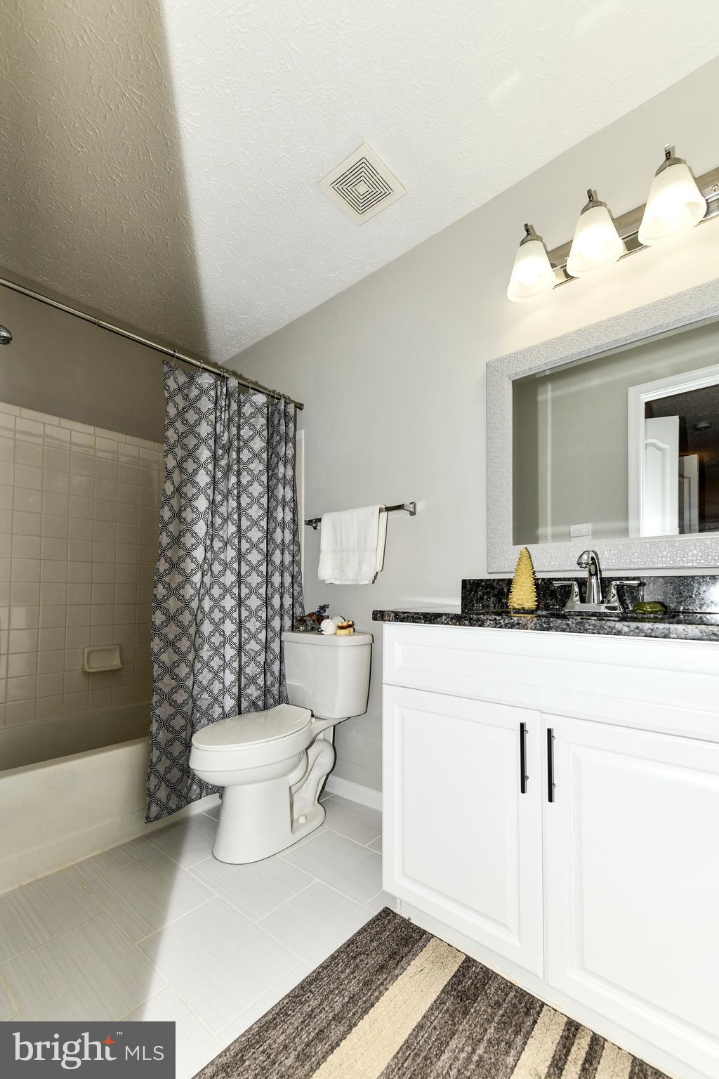 GLENSFORD CONDO - Residential