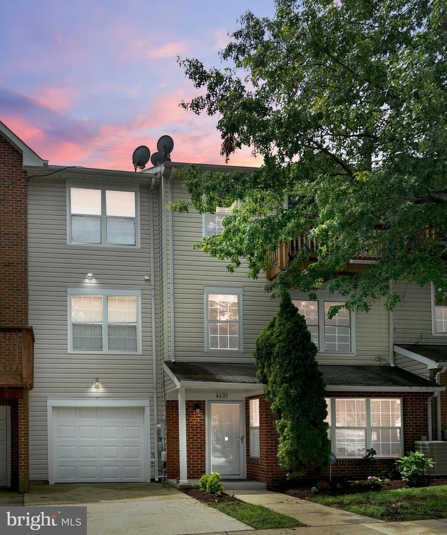 Beautiful townhome style condominium with 3 bedrooms and 2.5 bath. This home features a spacious open floor plan, fresh paint, new carpet, family room, renovated kitchen and baths with granite countertops and new stainless steel appliances. Second level with two large bedrooms and full bath. The entire third level is the owner's suite that features a cathedral ceiling. Convenient location. Minutes to commuter routes, shopping, and dining.