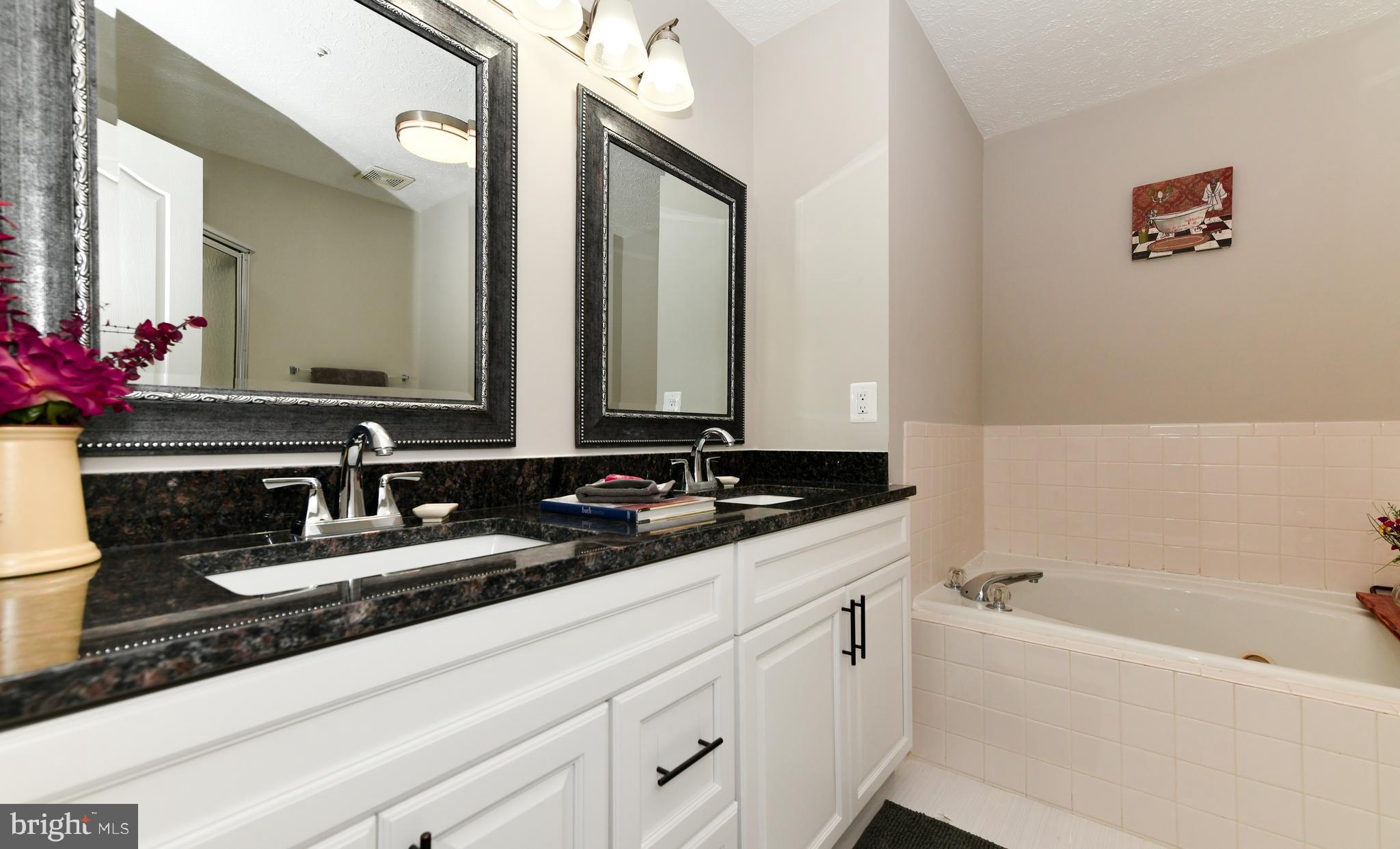 GLENSFORD CONDO - Residential