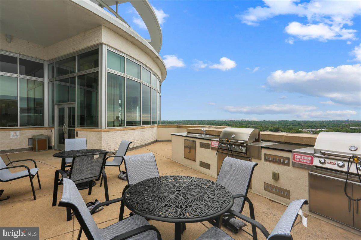 MIDTOWN BETHESDA NORTH - Residential