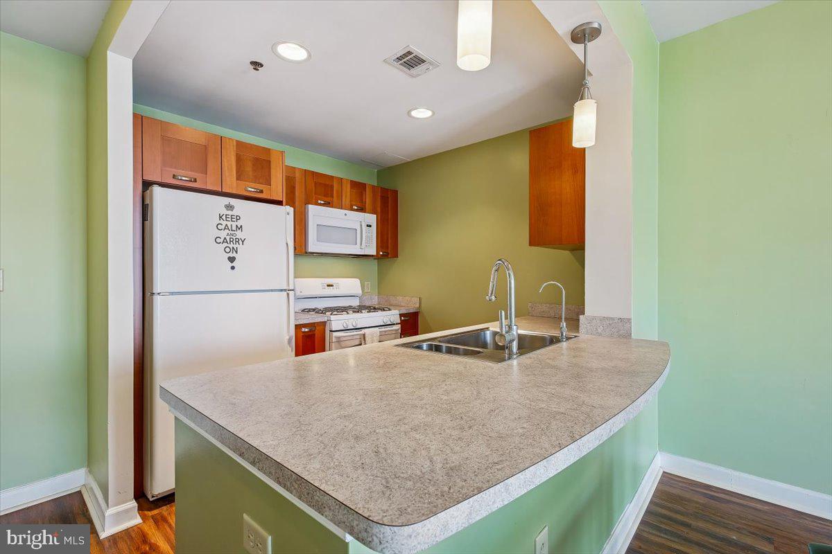 5750 BOU AVENUE 1304