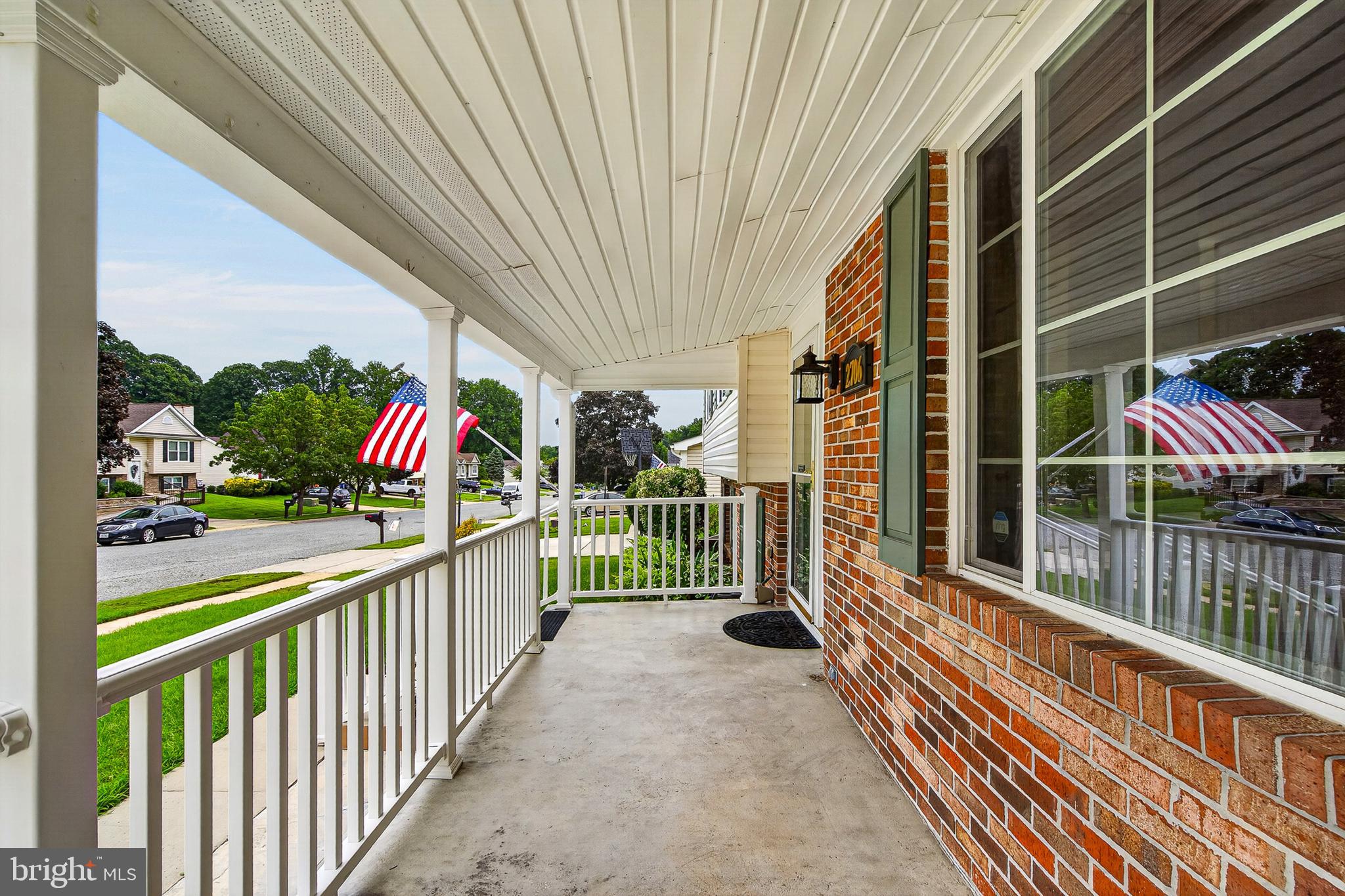 2706 MERRICK WAY