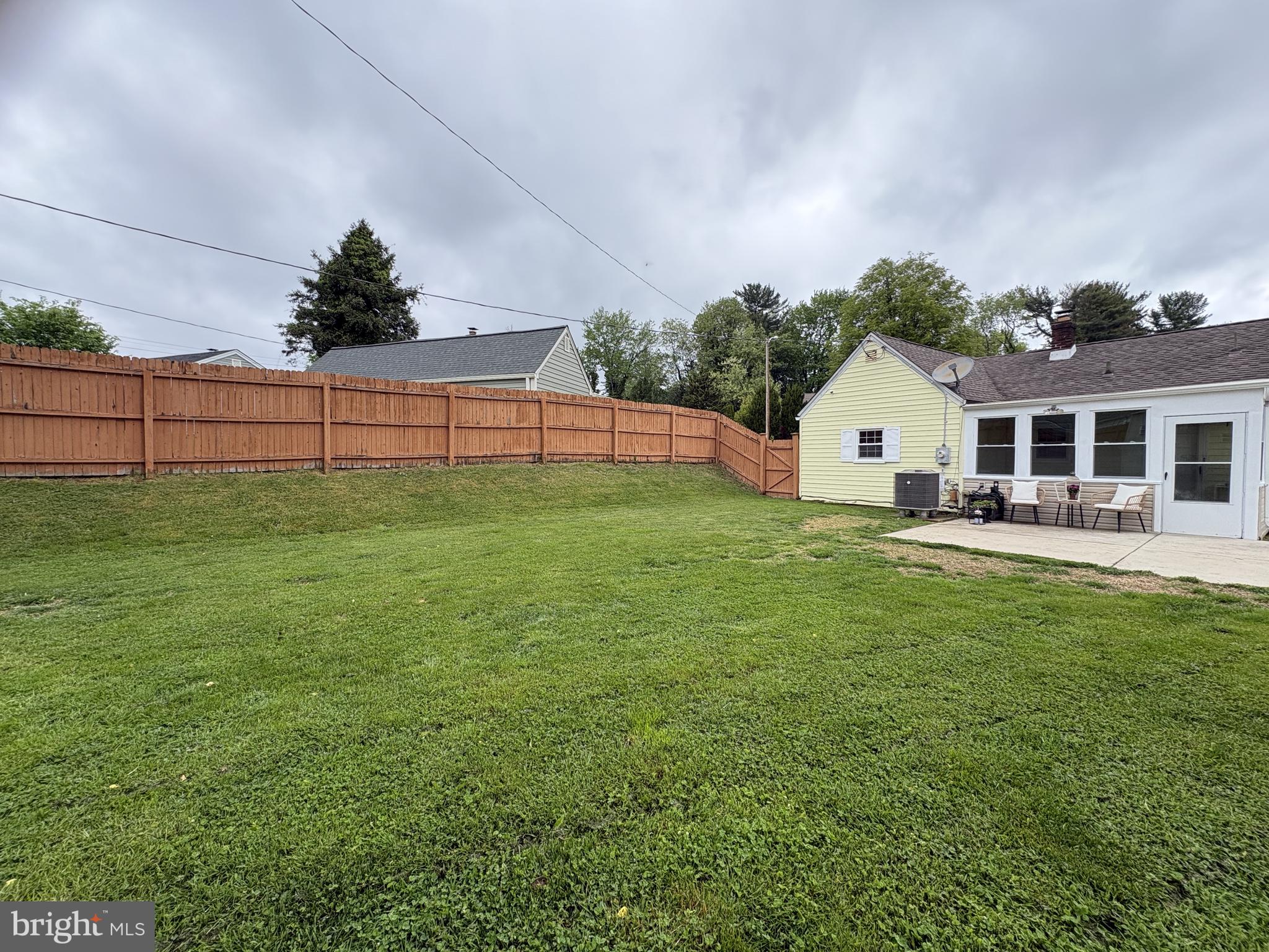 1611 W WILLOW RUN DRIVE