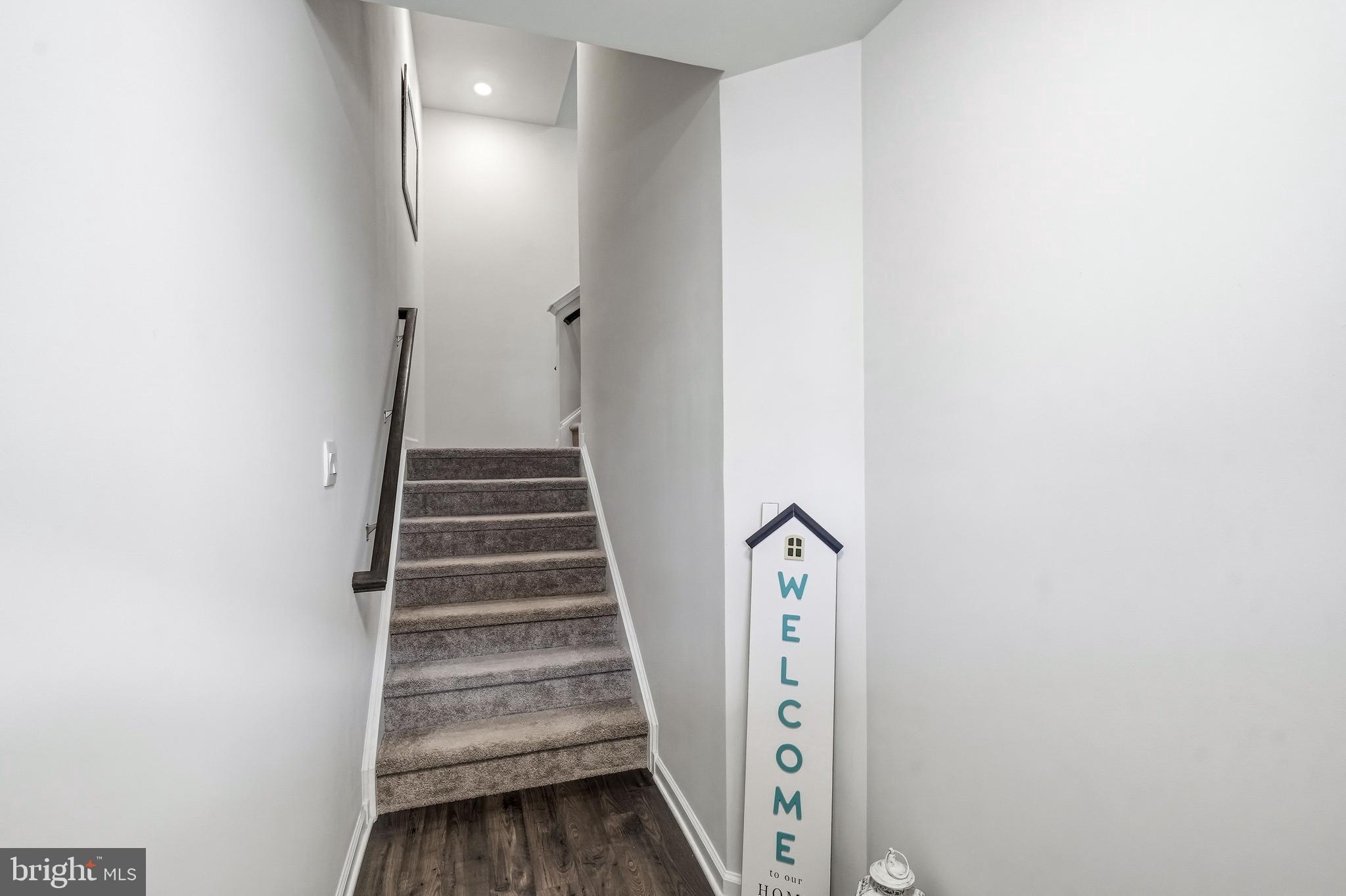 22 CARDINAL WAY