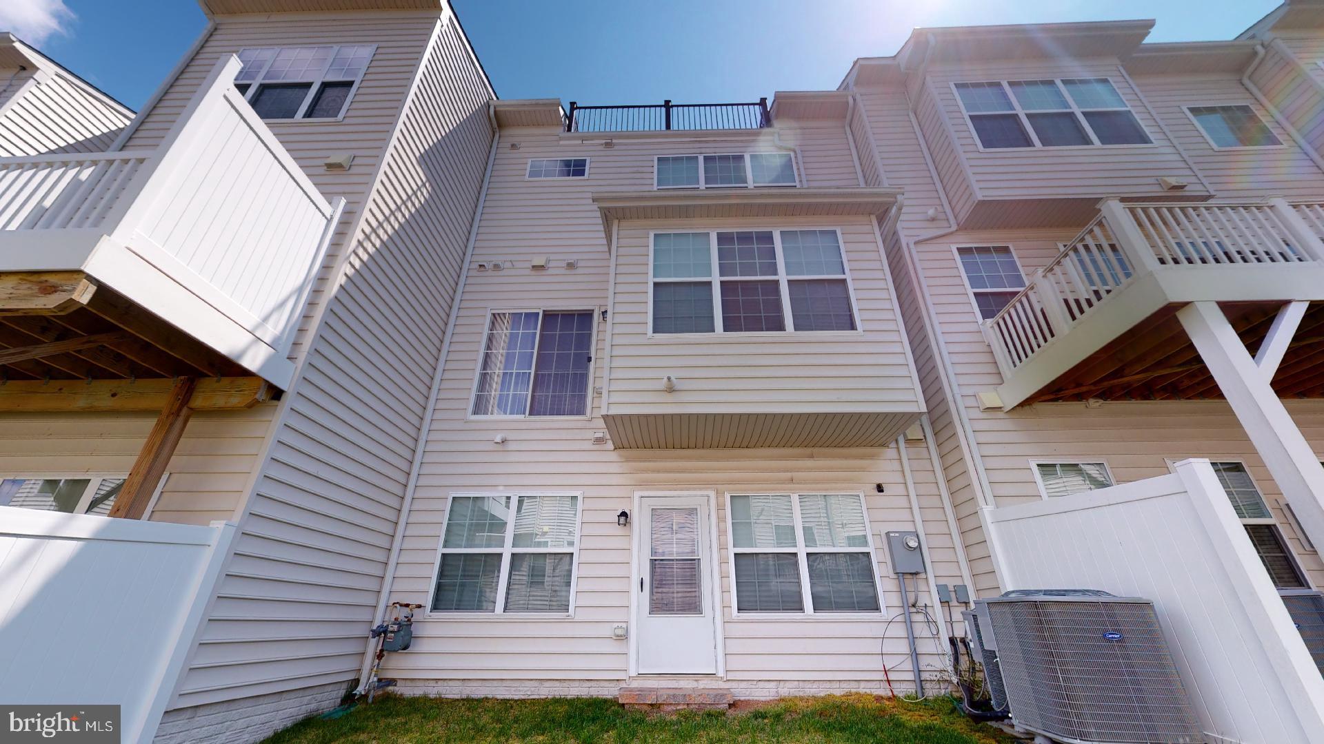 SMITH HOME FARM - Residential