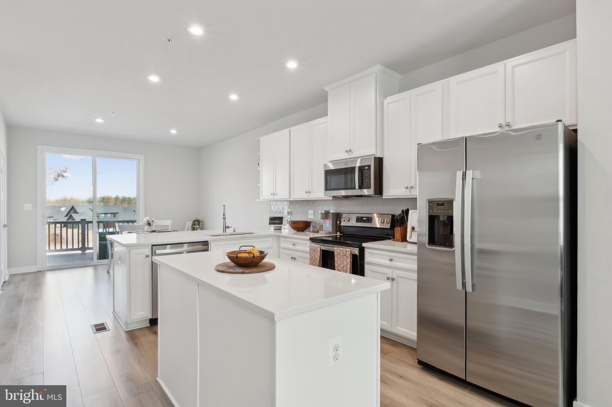 7828 YONA COURT