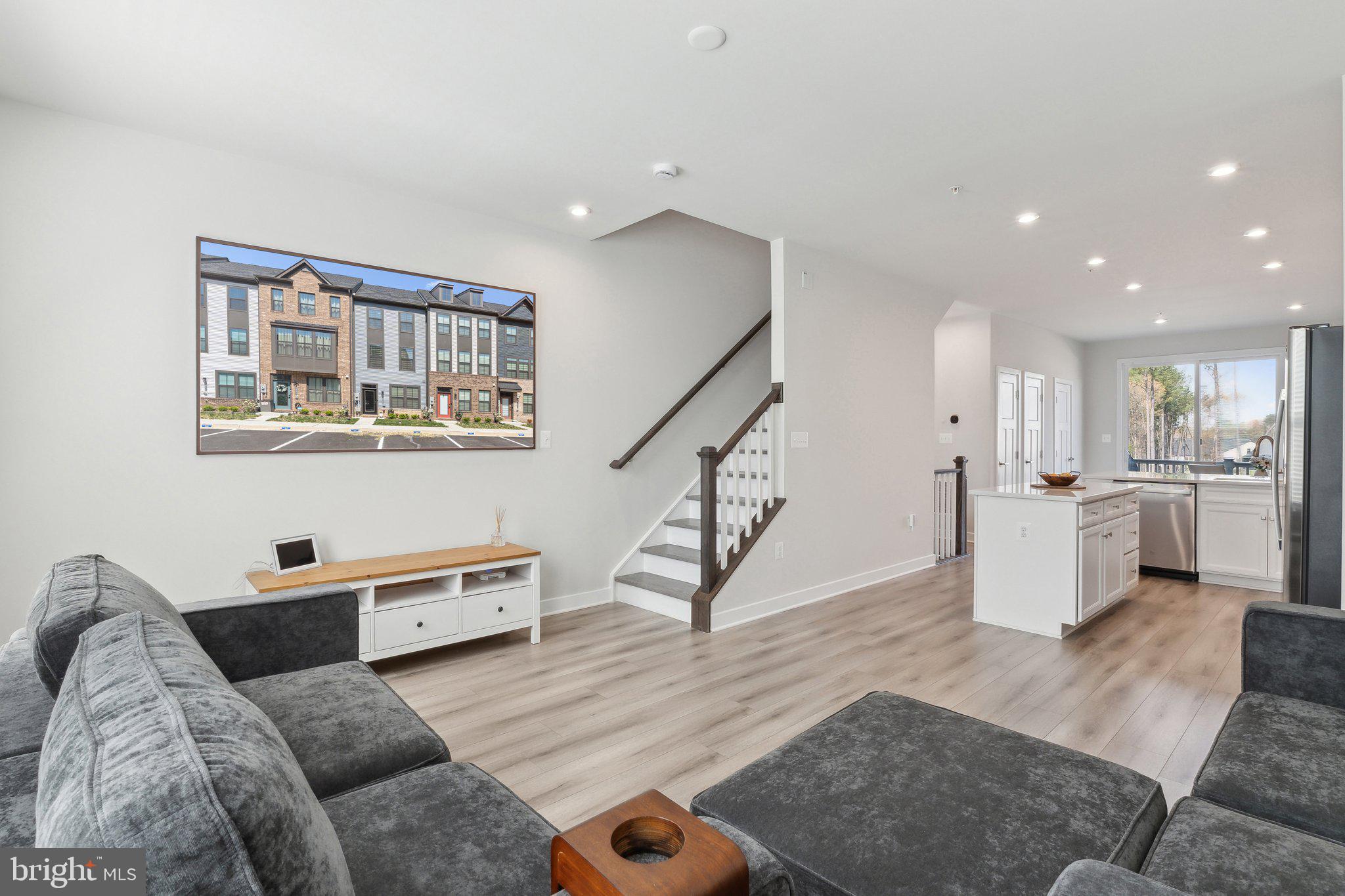 7828 YONA COURT