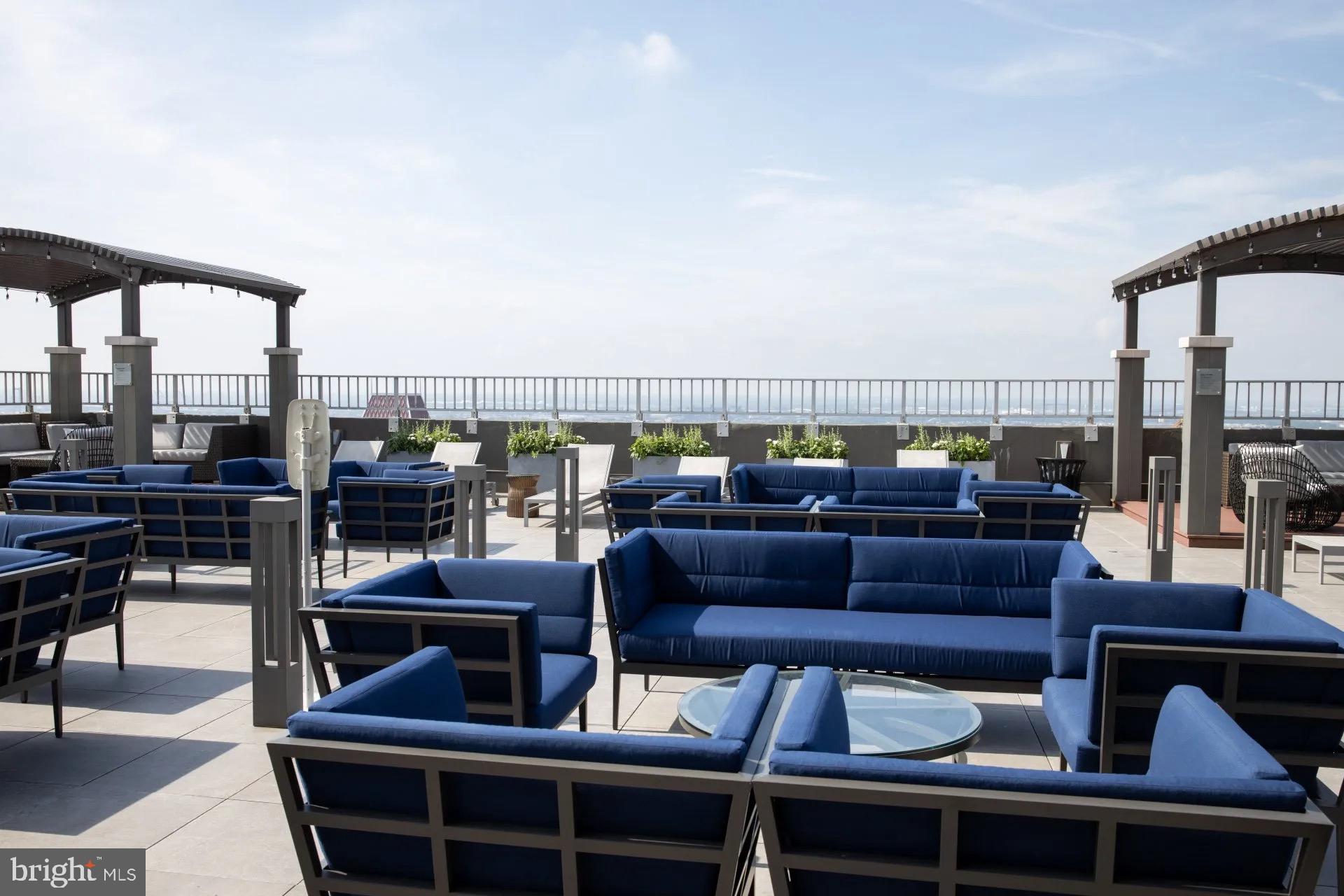 CENTER CITY - Residential Lease