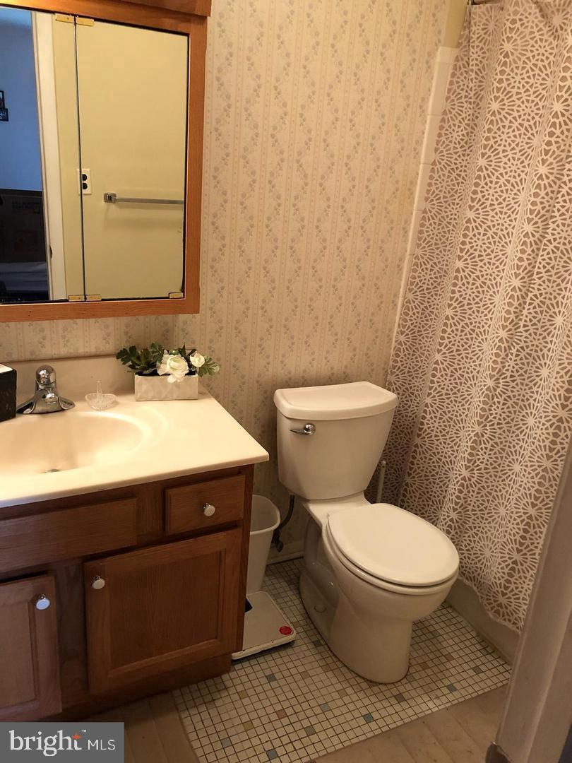 ELVATON TOWNE CONDO - Residential Lease