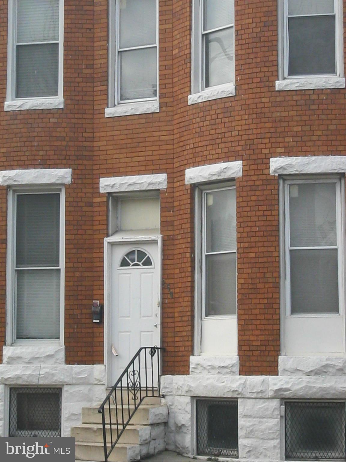 Work in progress awaits your finishing touche...3 BD/1 BA Investor's delight. Watch your step!!!