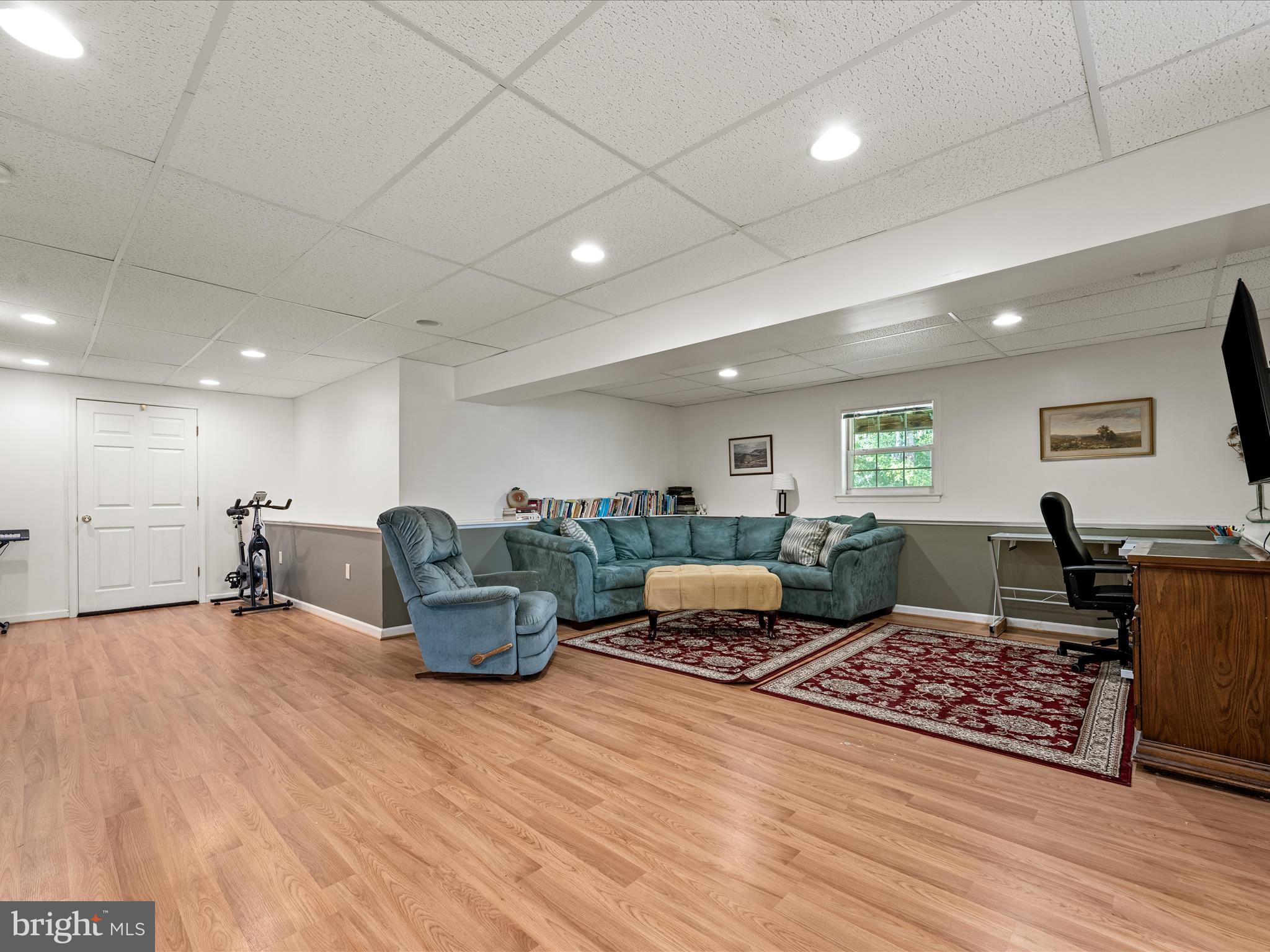 LOCUST HILL - Residential