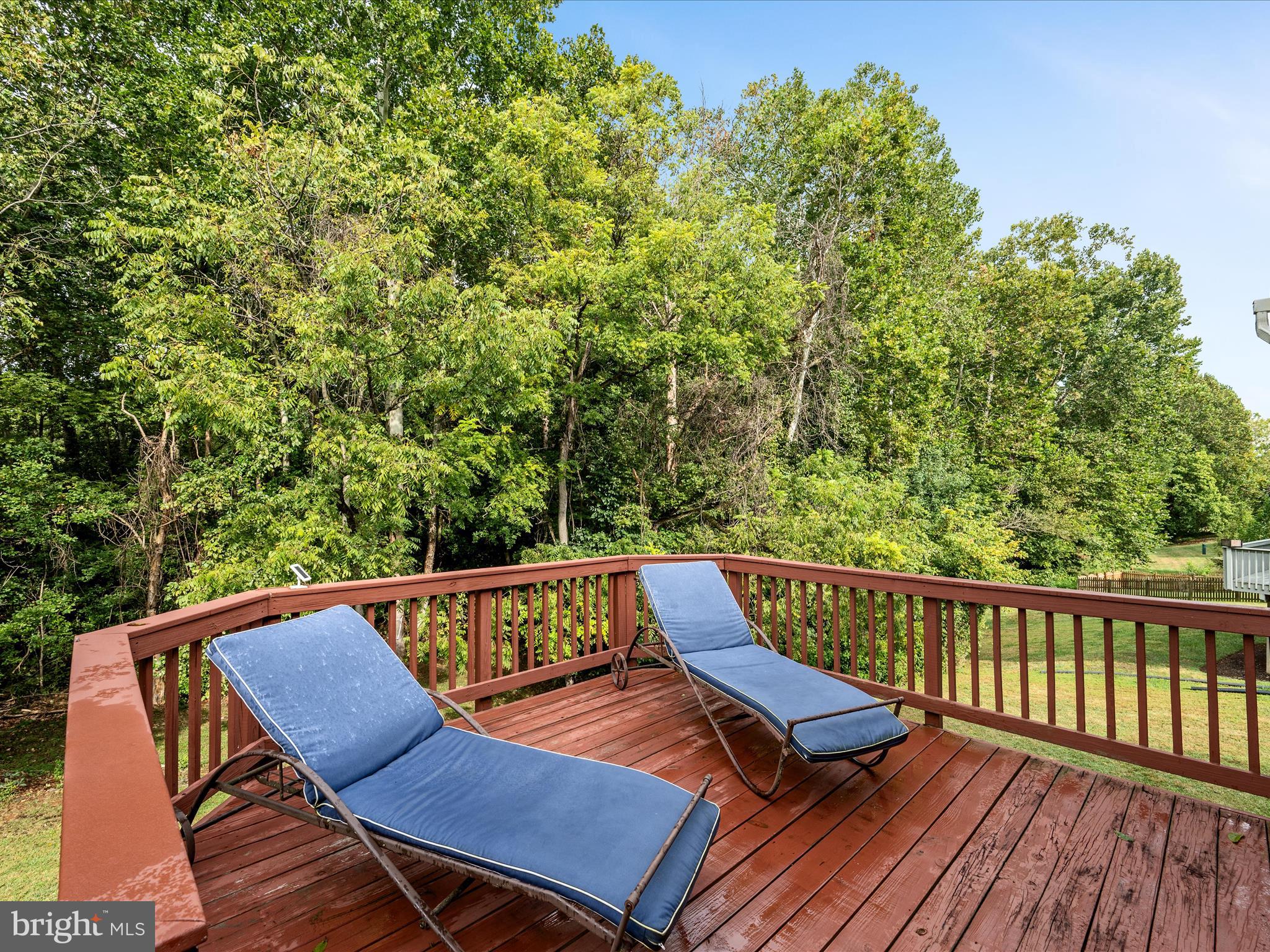 LOCUST HILL - Residential