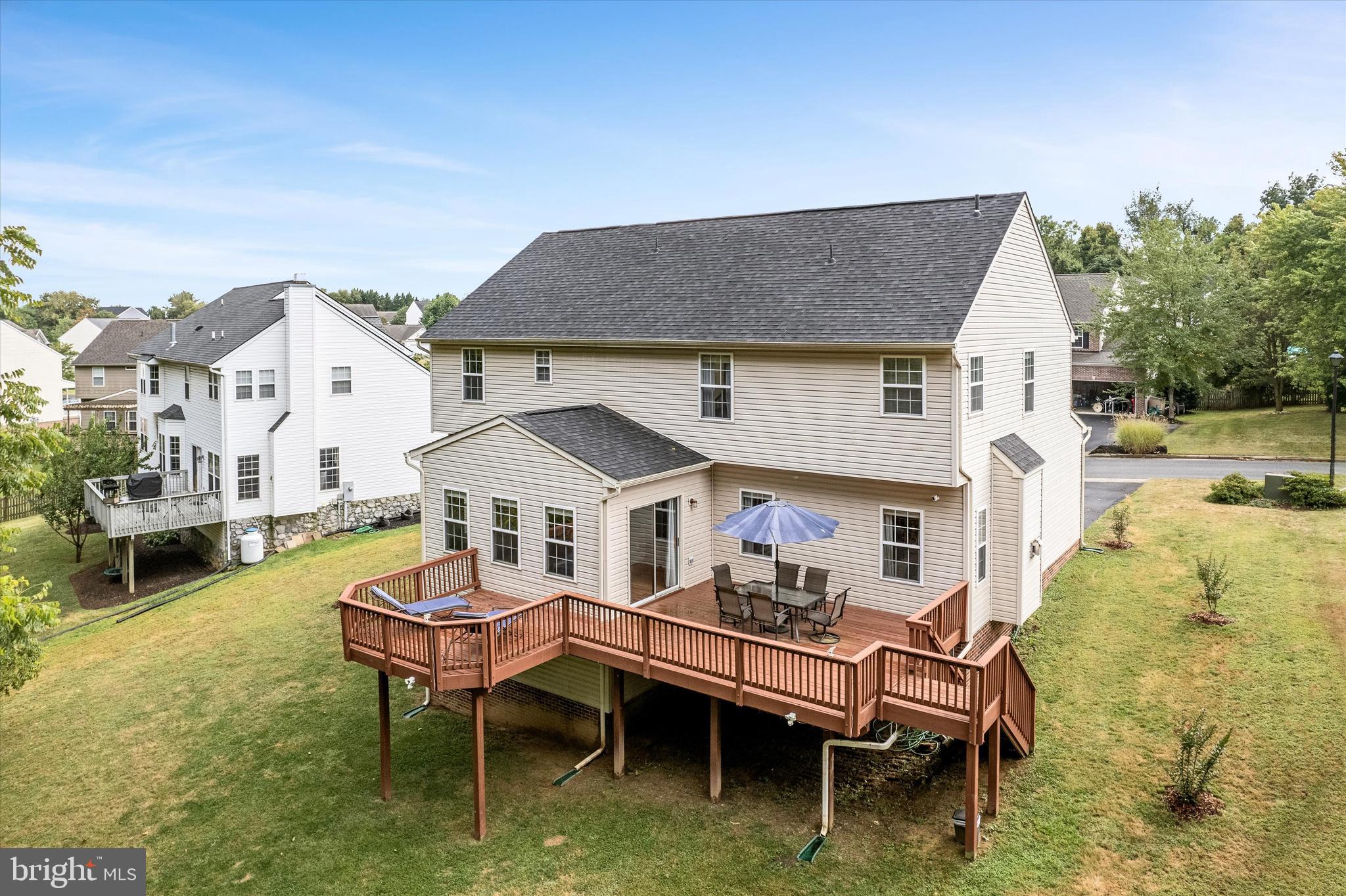 LOCUST HILL - Residential