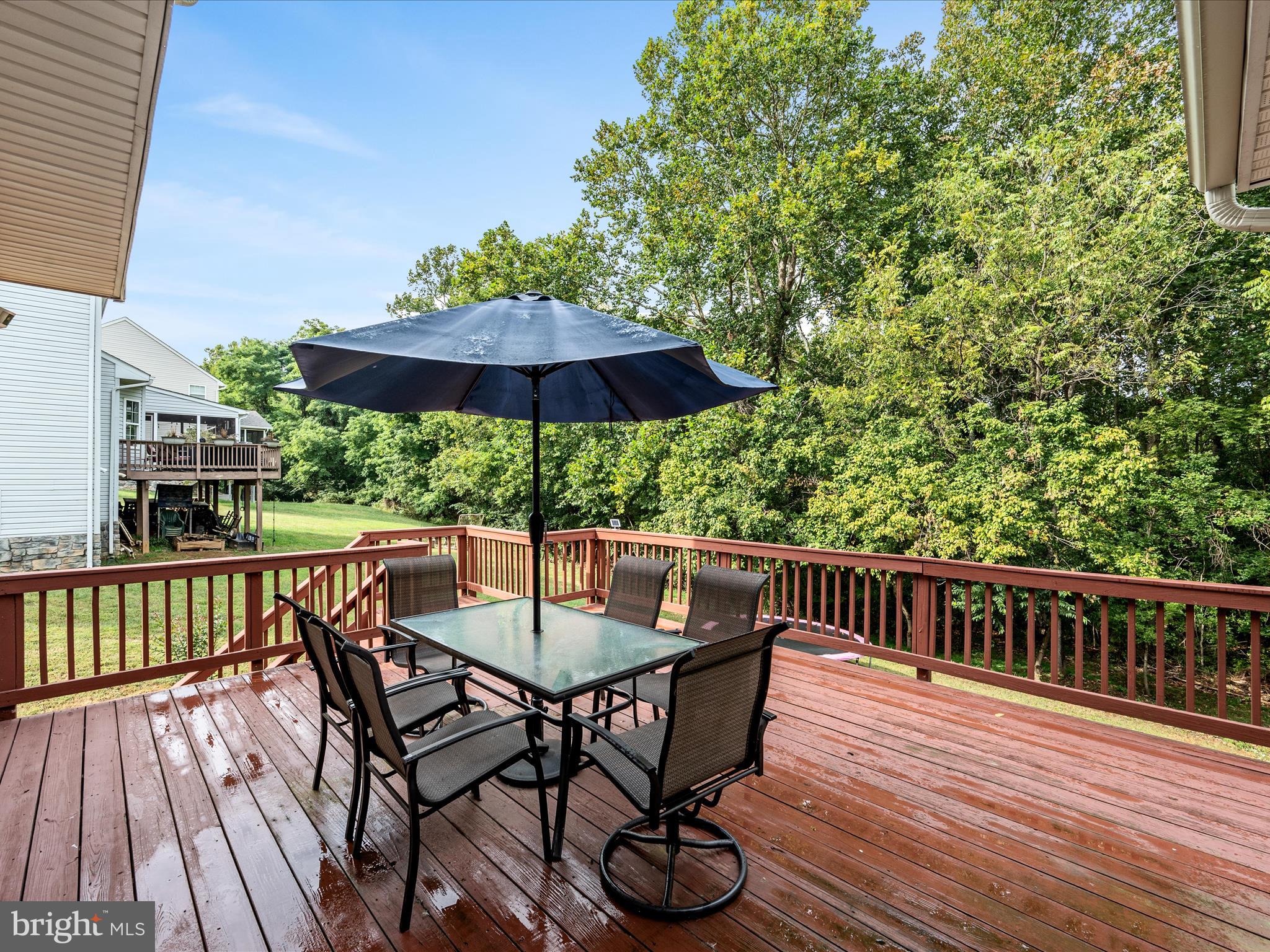 LOCUST HILL - Residential