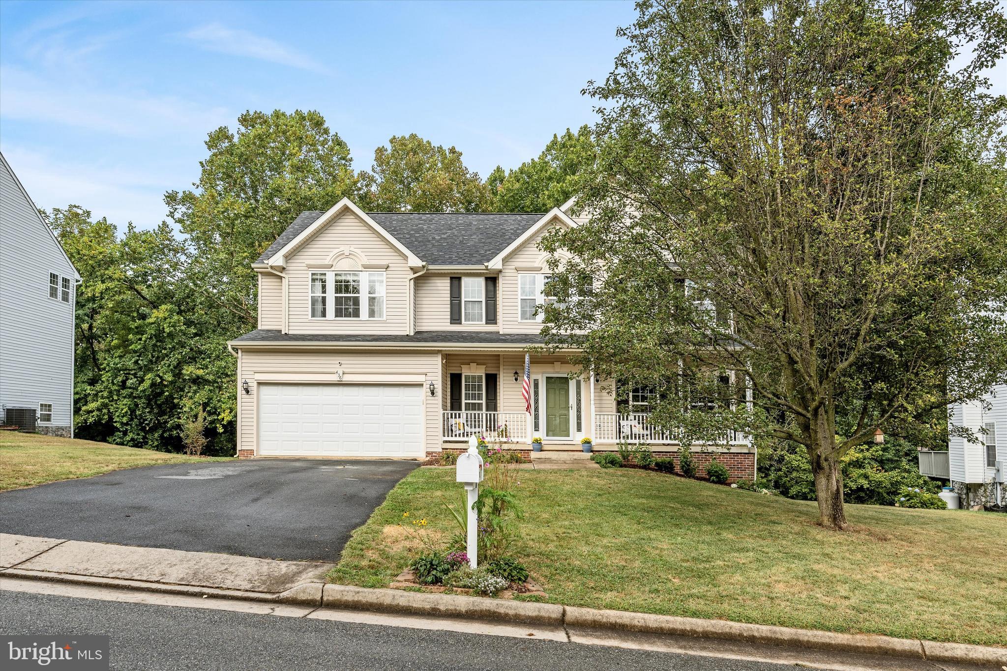 LOCUST HILL - Residential