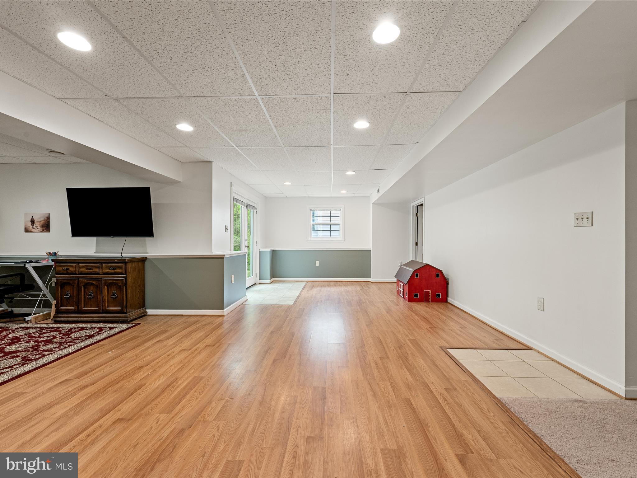 LOCUST HILL - Residential