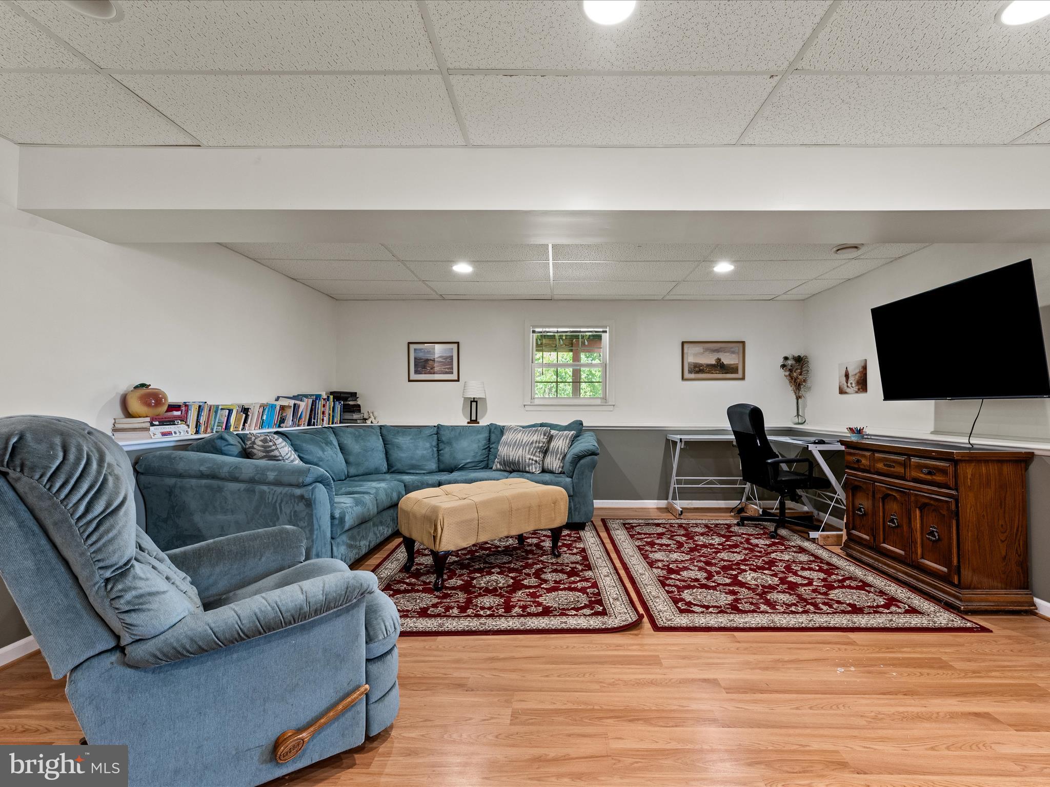 LOCUST HILL - Residential