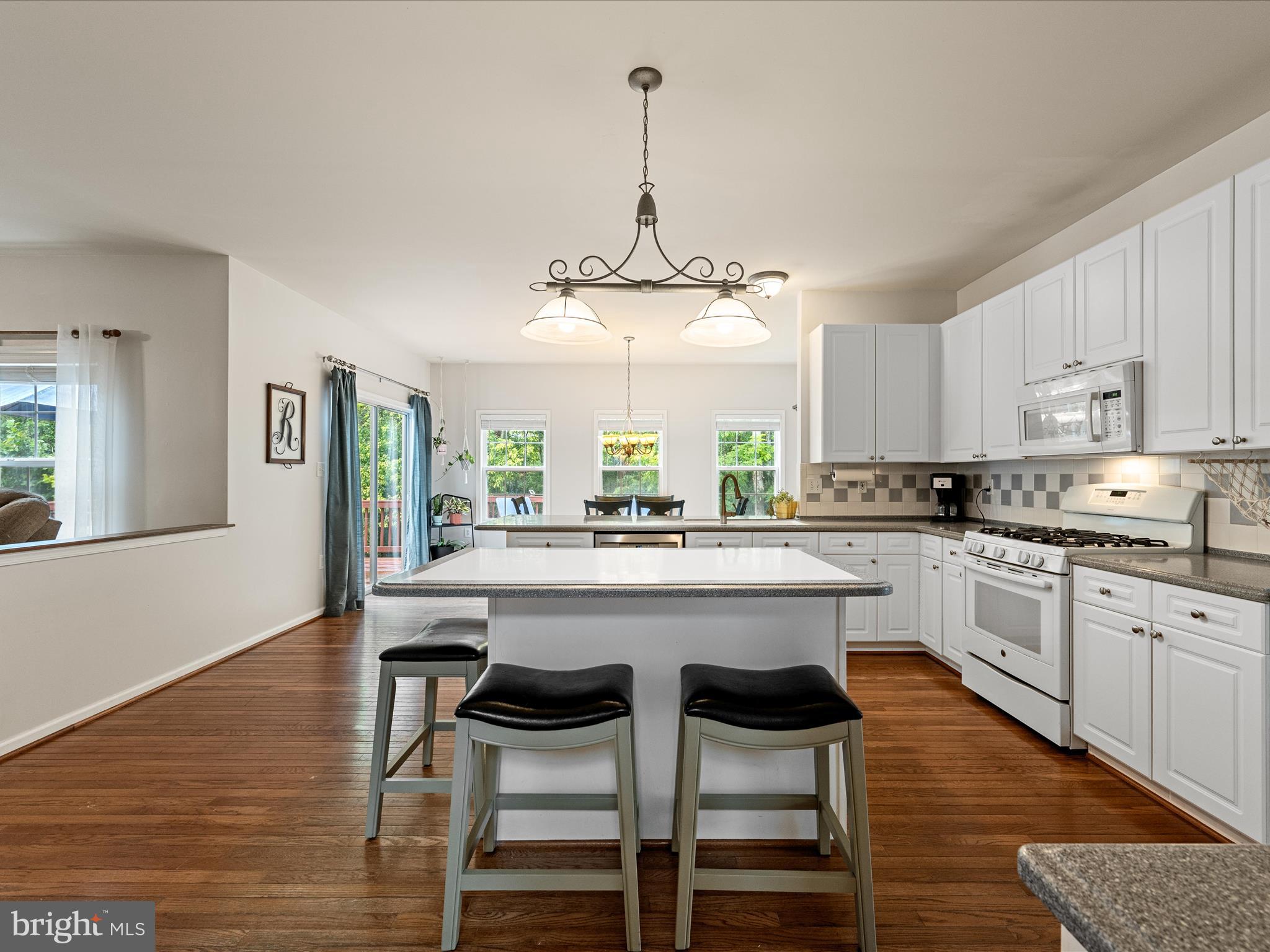 LOCUST HILL - Residential