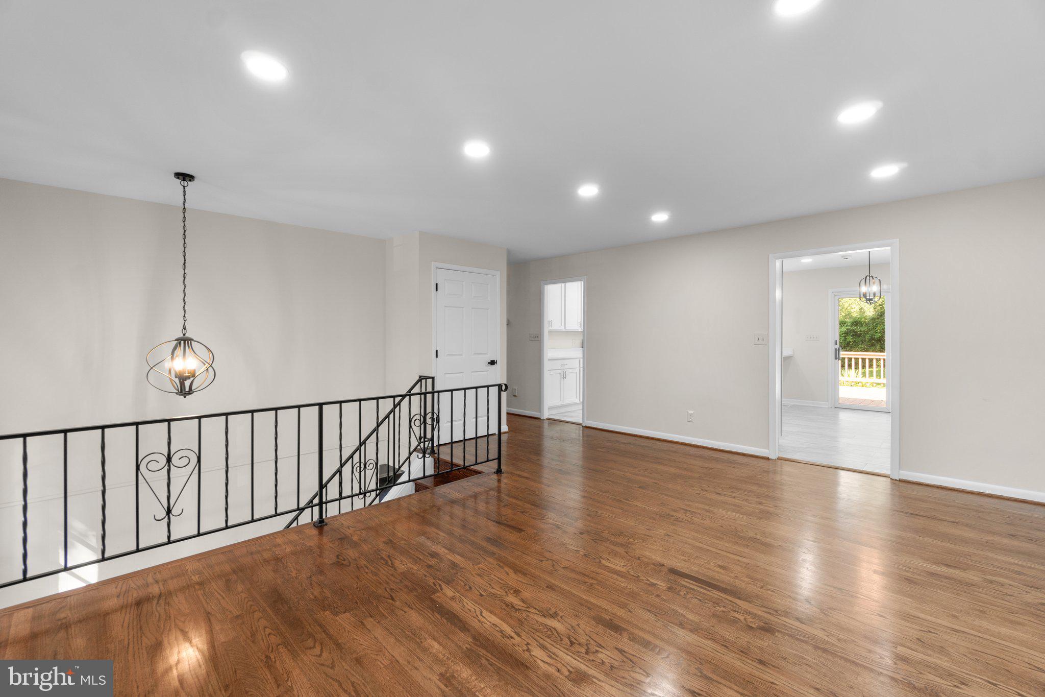 5305 WENDY ROAD