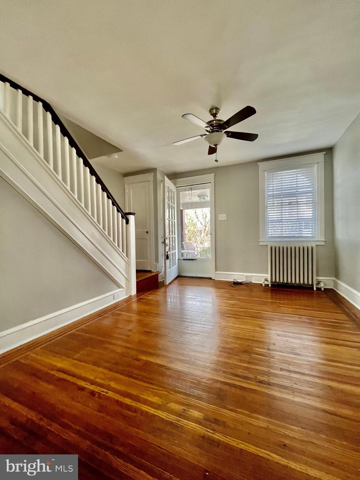 EAST FALLS - Residential Lease