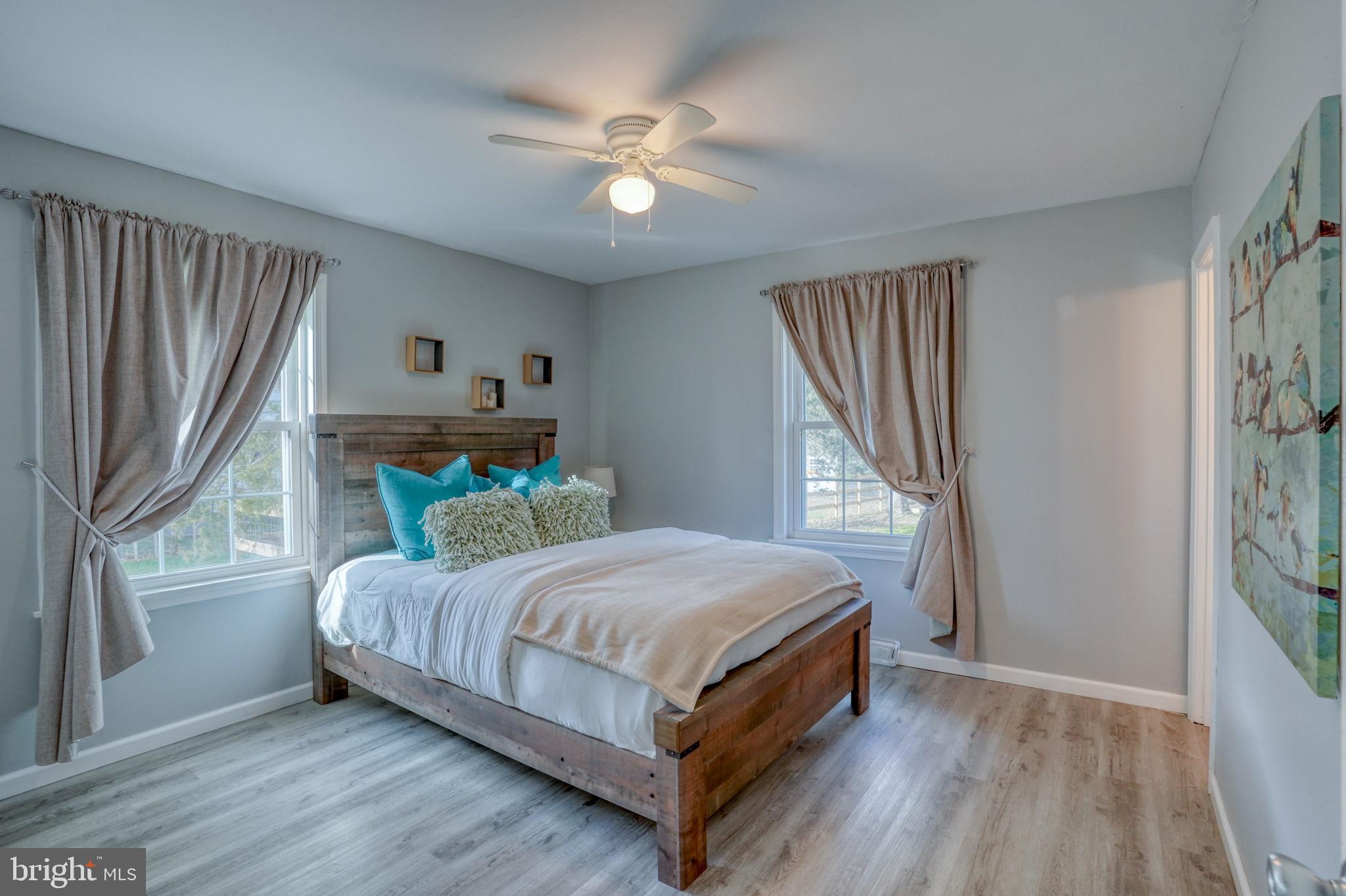 1549 PERSIMMON TREE LANE