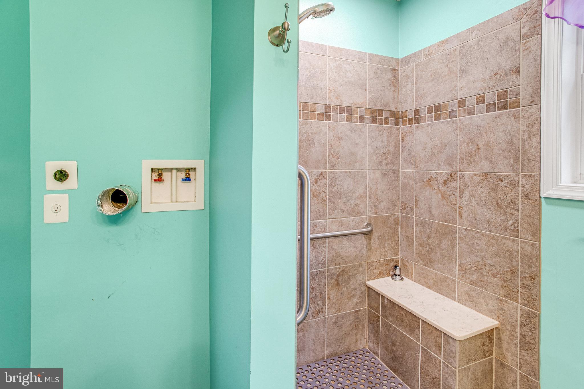 MACKENZIE MEADOWS - Residential