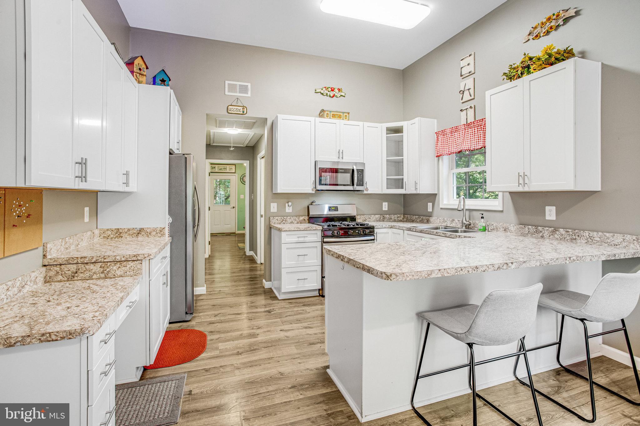 MACKENZIE MEADOWS - Residential