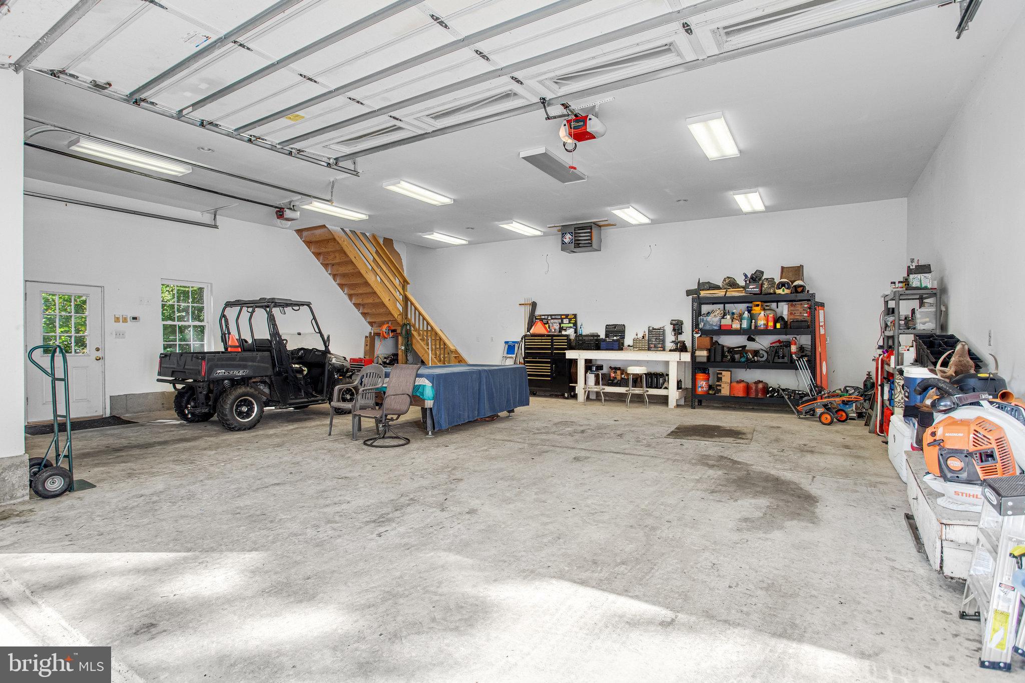 MACKENZIE MEADOWS - Residential