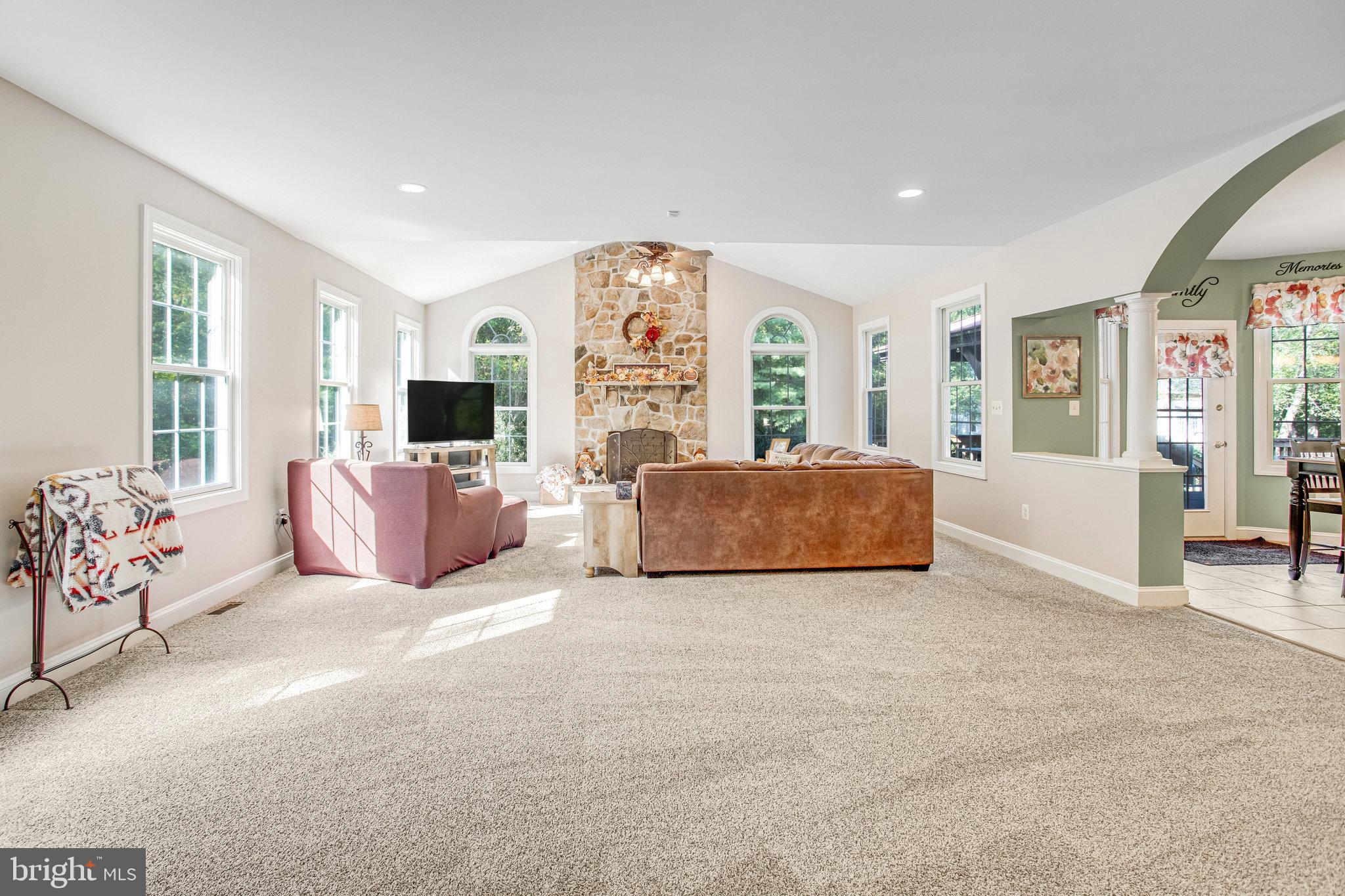 MACKENZIE MEADOWS - Residential