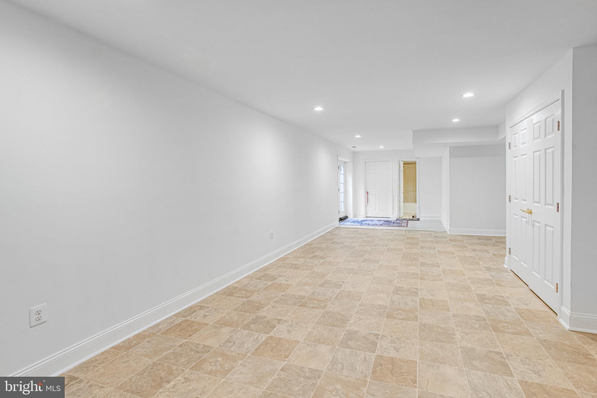 MACKENZIE MEADOWS - Residential