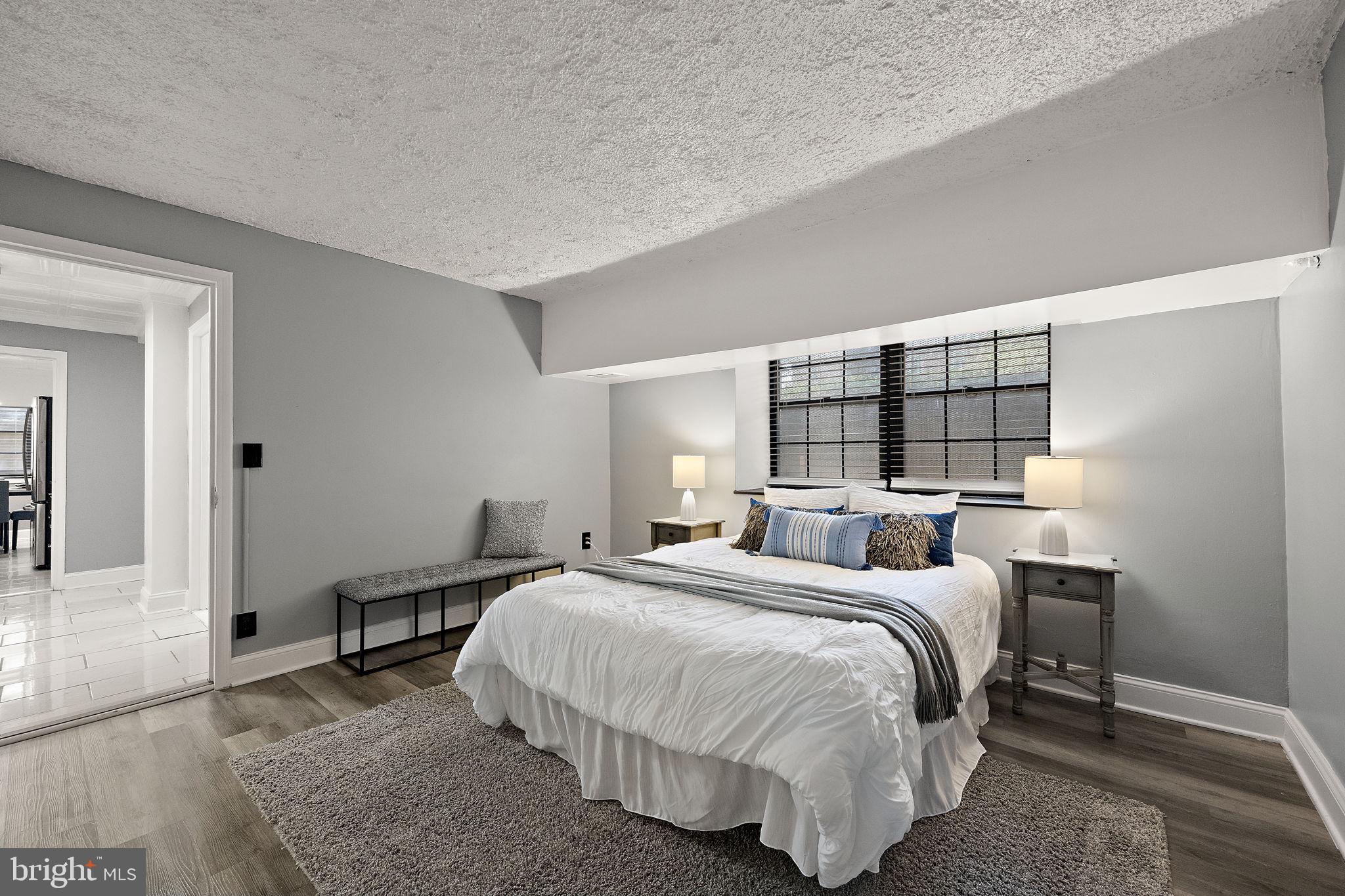 TROLLEY SQUARE - Residential