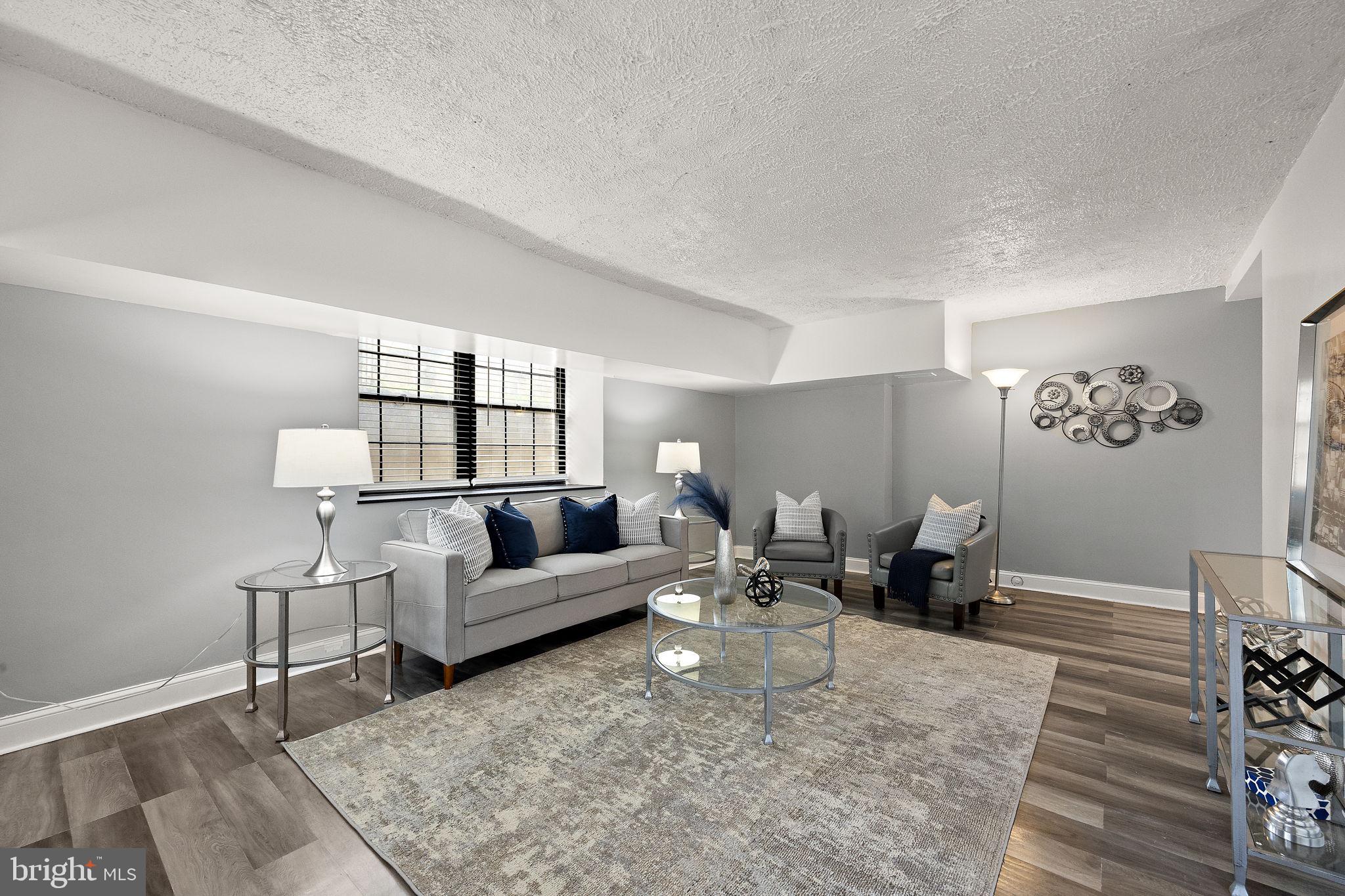 TROLLEY SQUARE - Residential